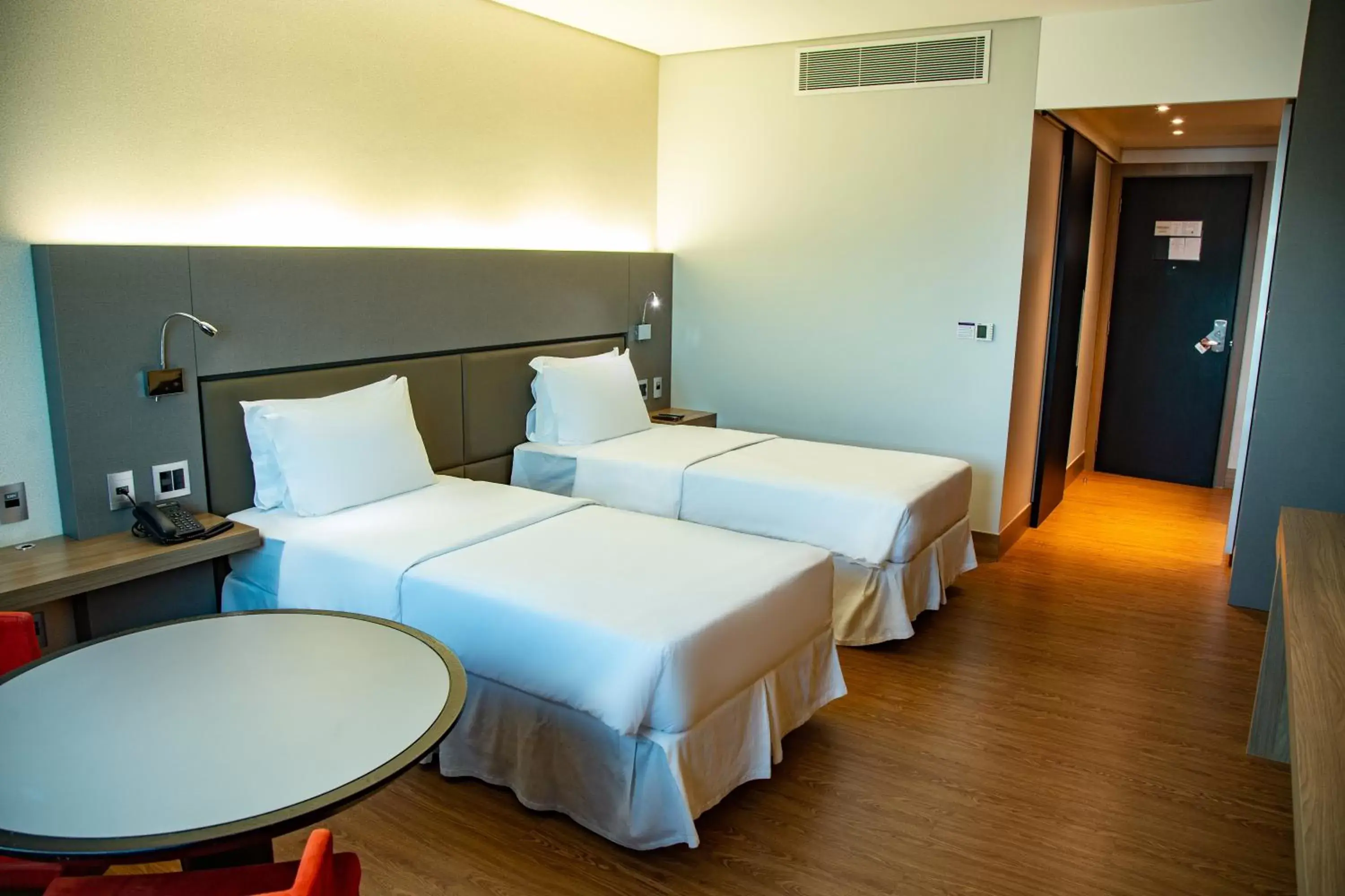 Photo of the whole room, Bed in Mercure Uberlândia Plaza Shopping