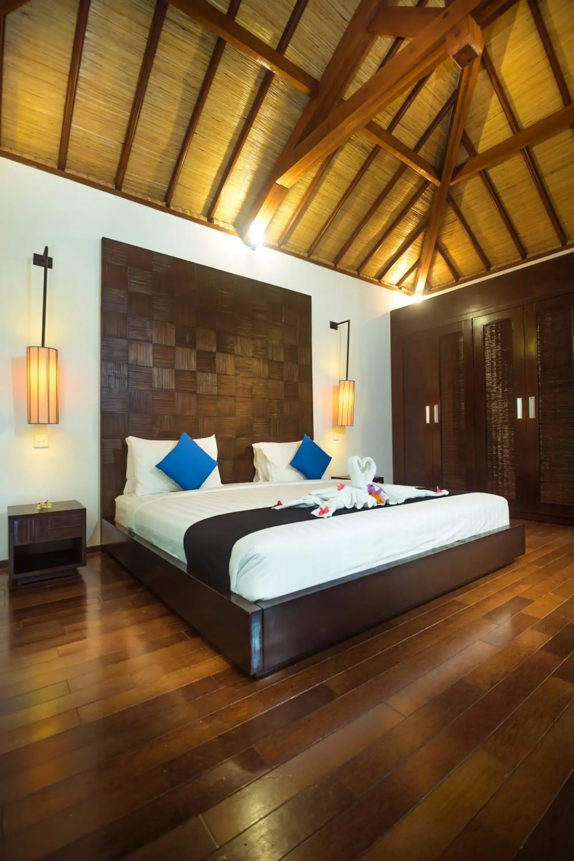 Photo of the whole room, Bed in Arama Riverside Villas