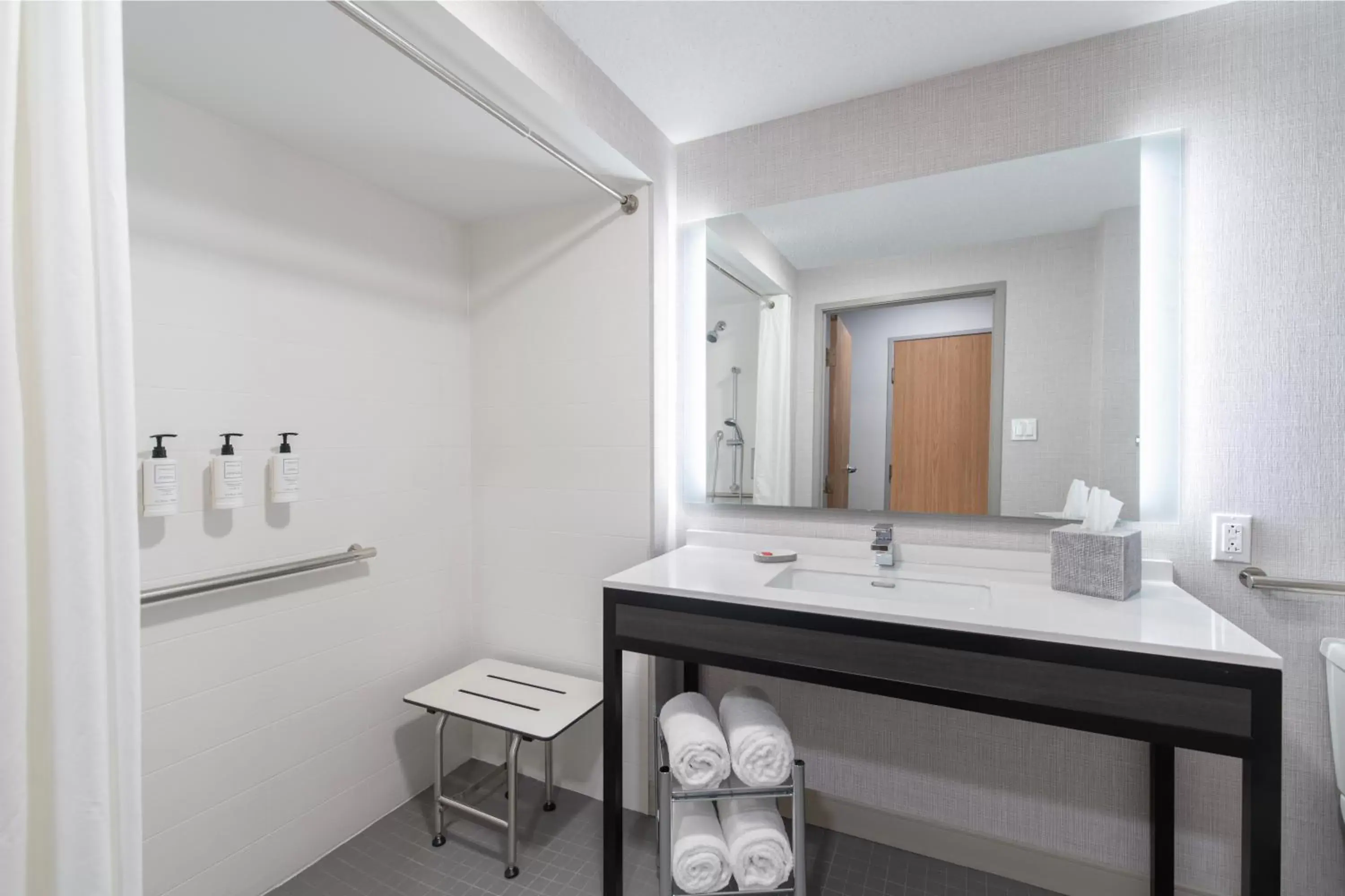 Bathroom in La Quinta by Wyndham South Burlington