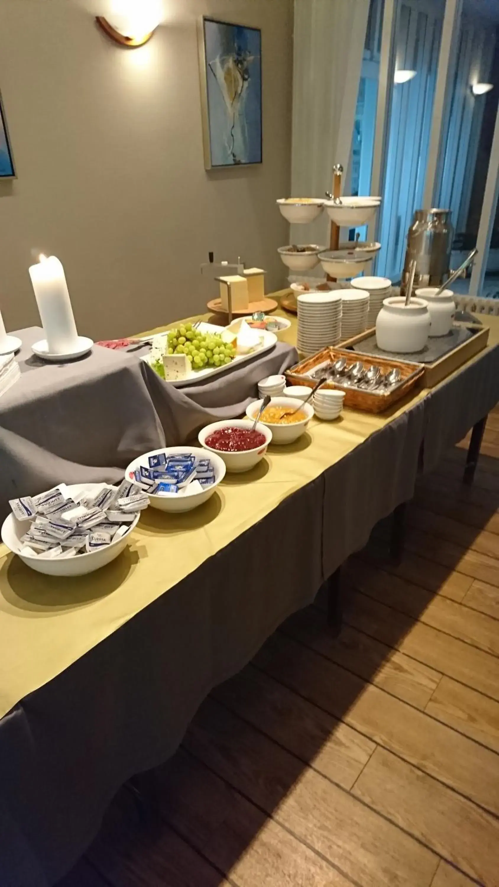 Buffet breakfast in Østergaards Hotel