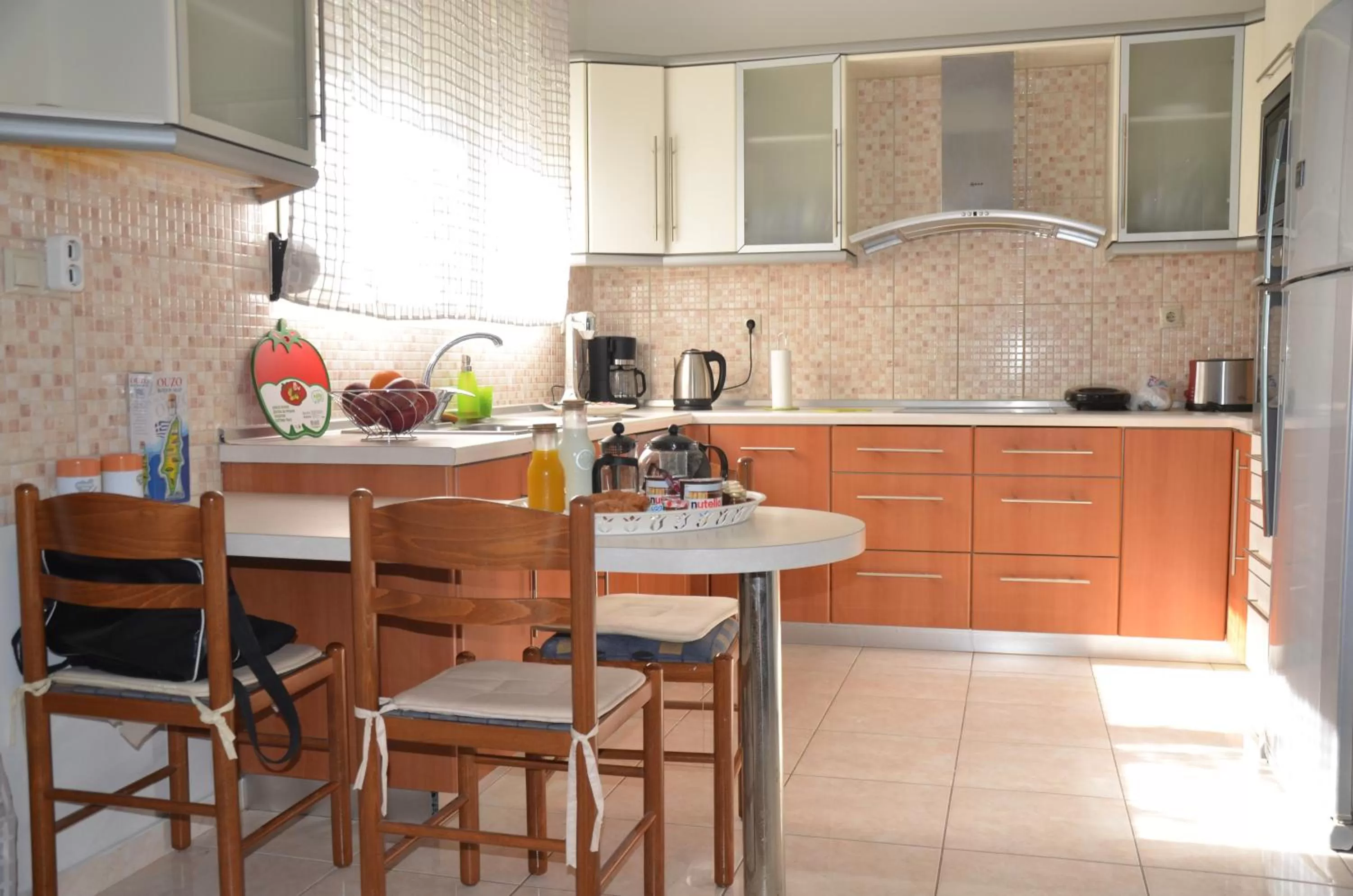 Kitchen or kitchenette in Platoni Elite