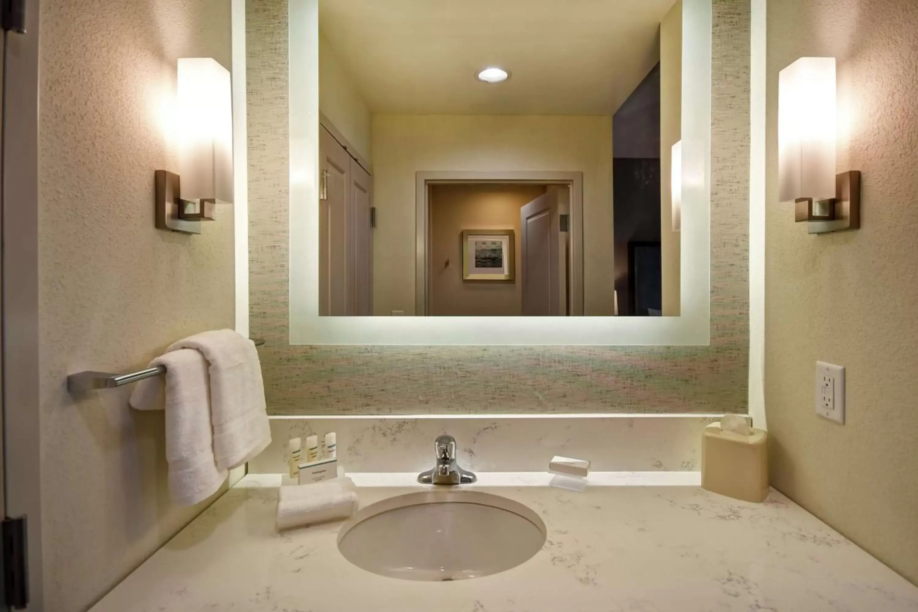 Bathroom in Homewood Suites By Hilton Salt Lake City Airport