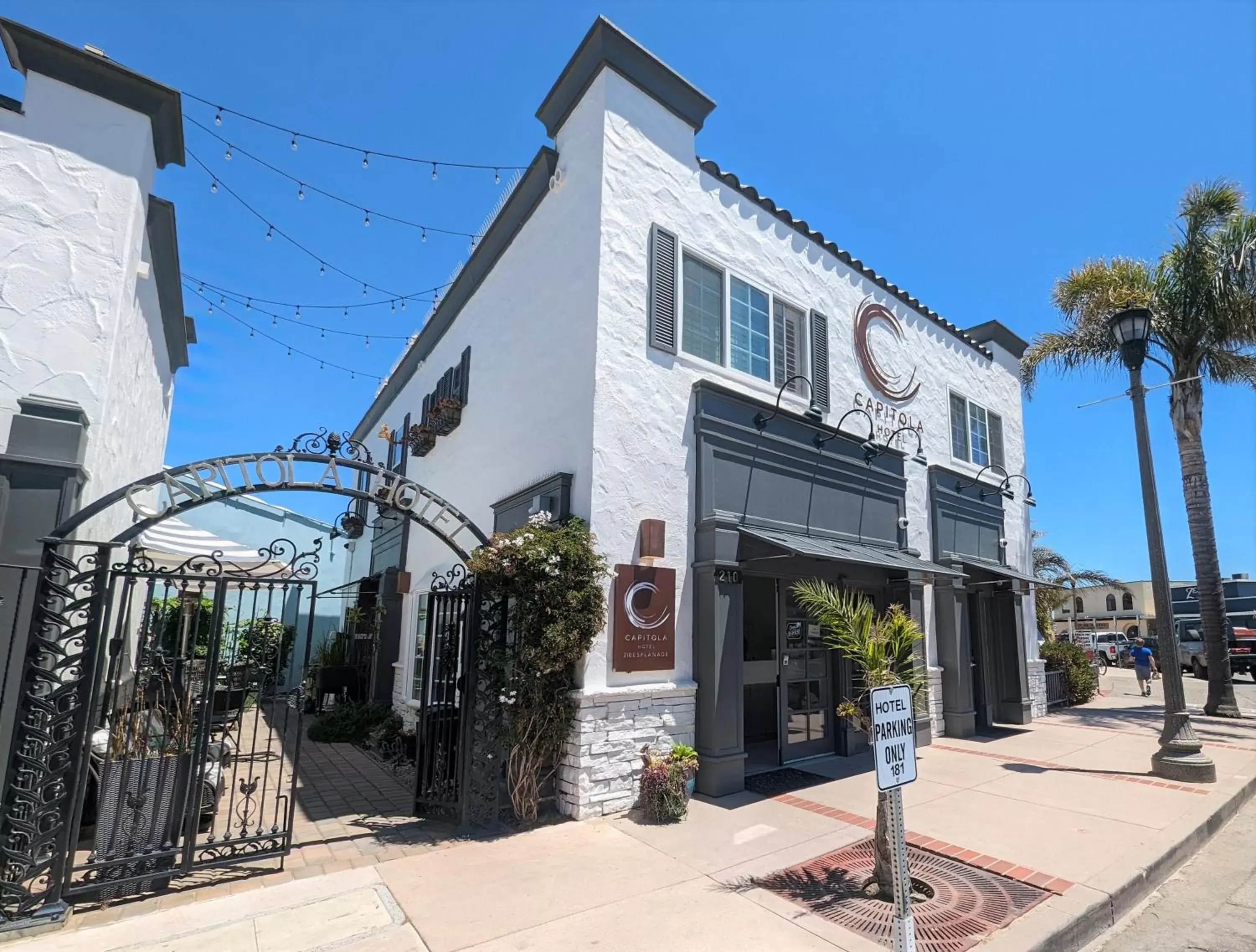 Property Building in Capitola Hotel