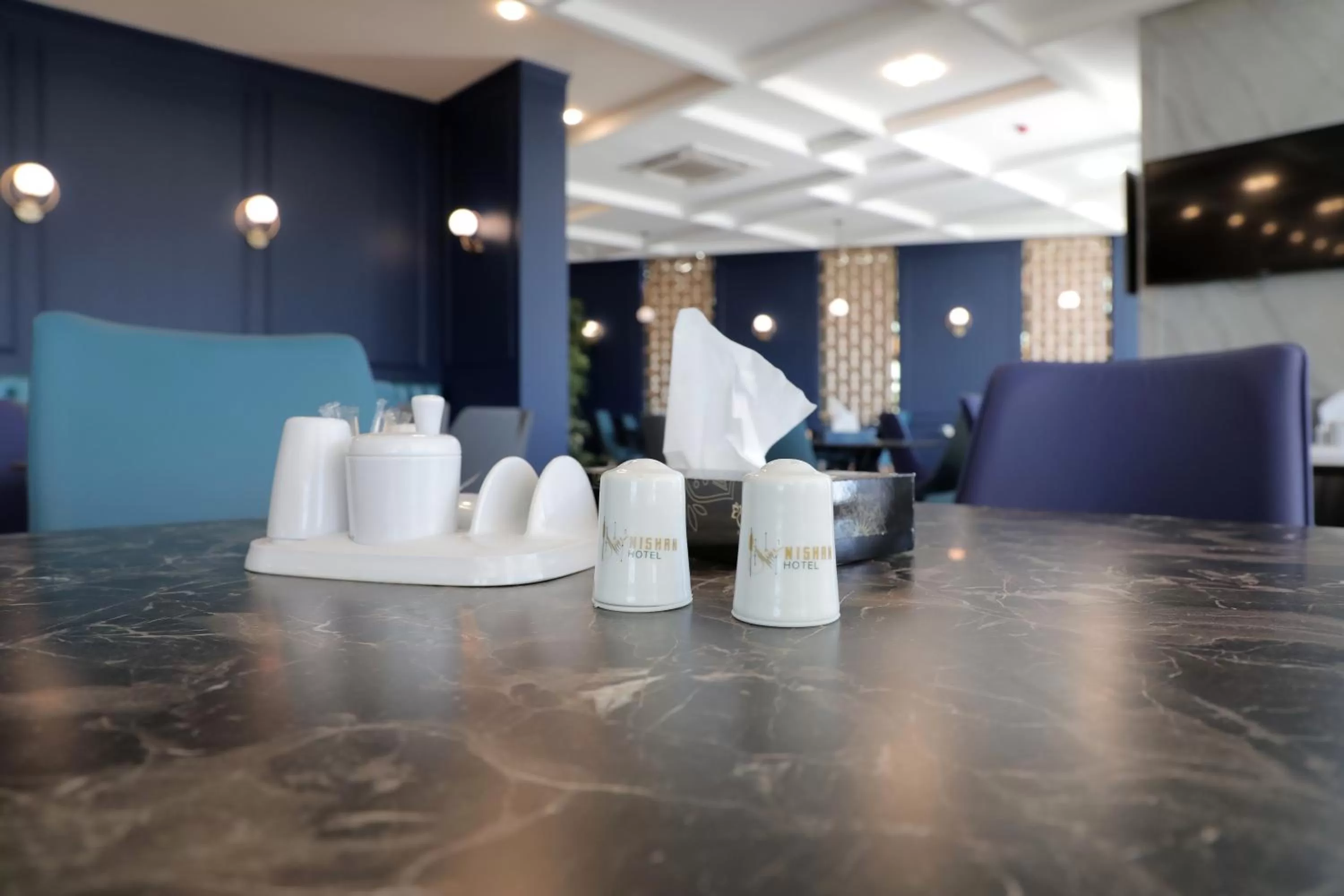 Restaurant/places to eat in Nishan Hotel