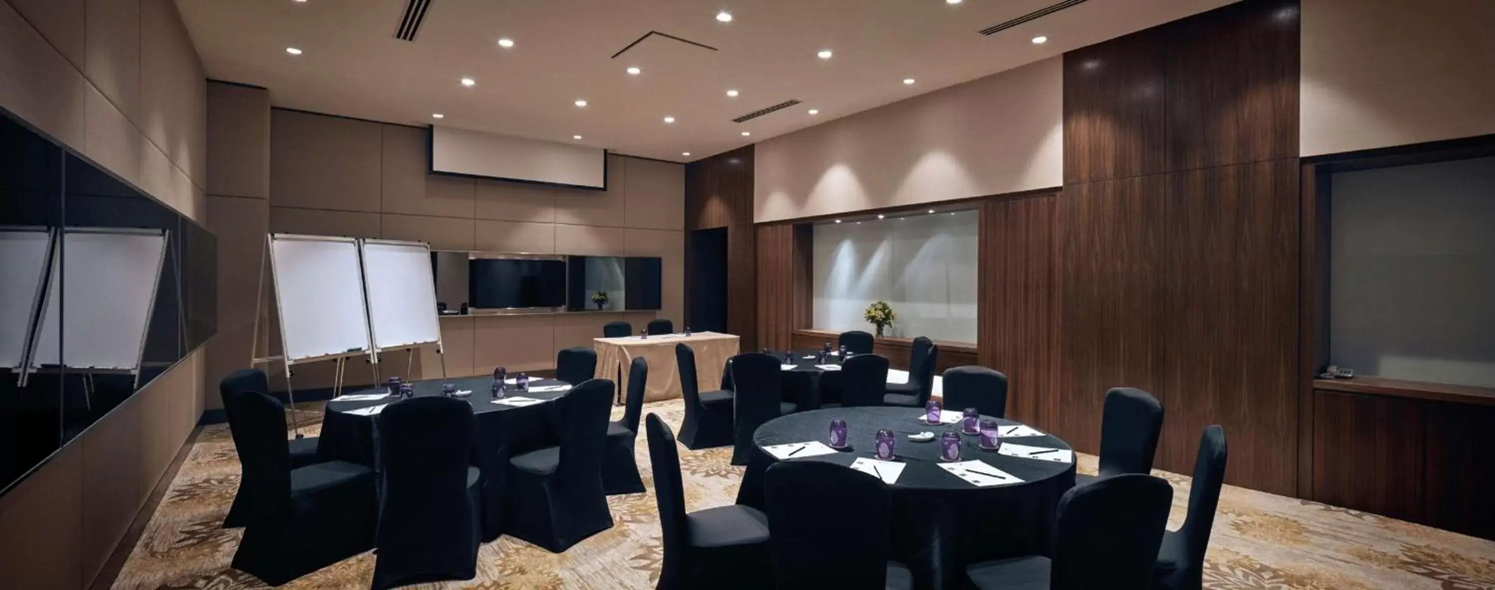 Meeting/conference room, Restaurant/Places to Eat in DoubleTree by Hilton Melaka