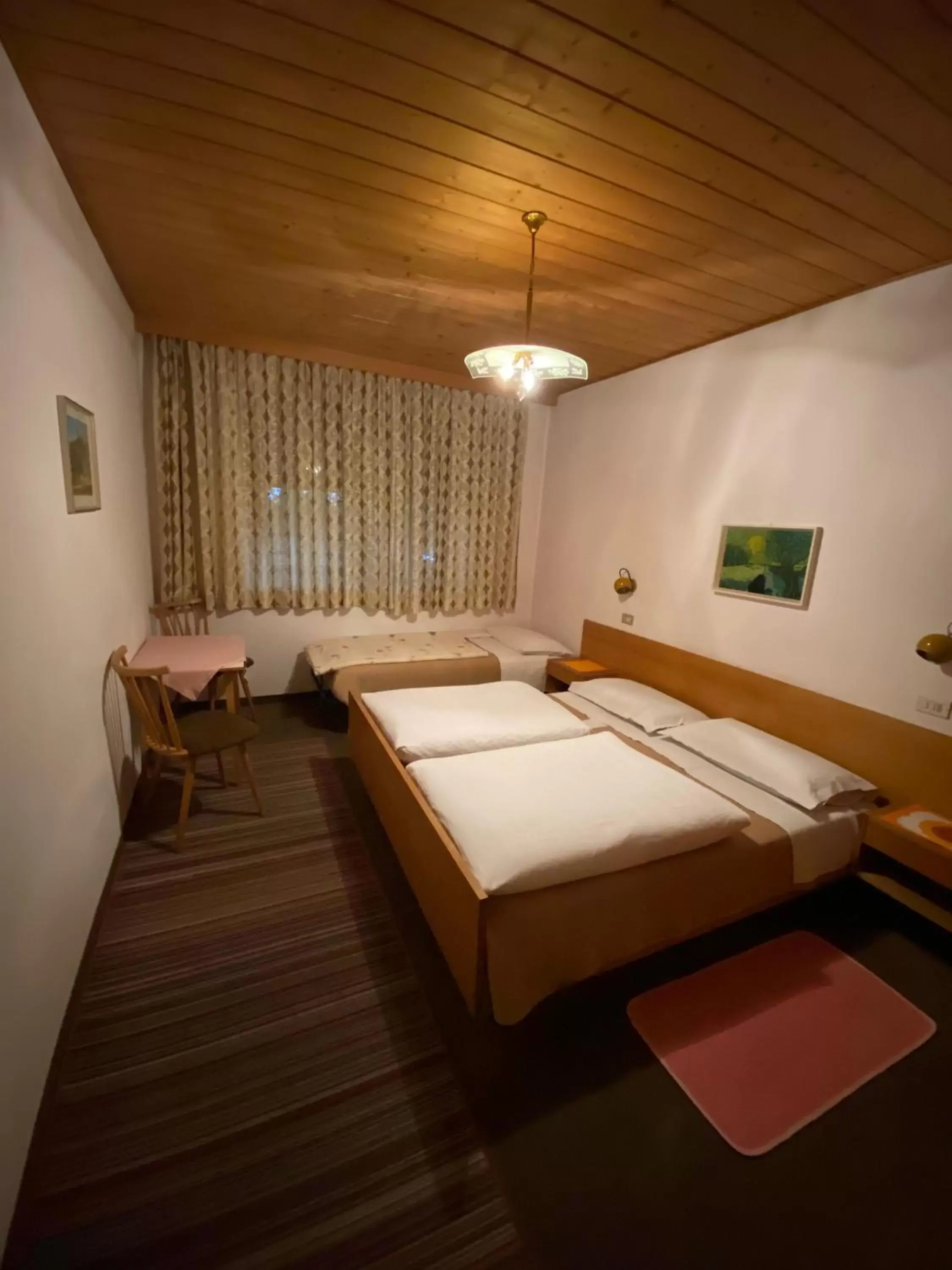 Photo of the whole room, Bed in Gasthof Albergo Ressmair