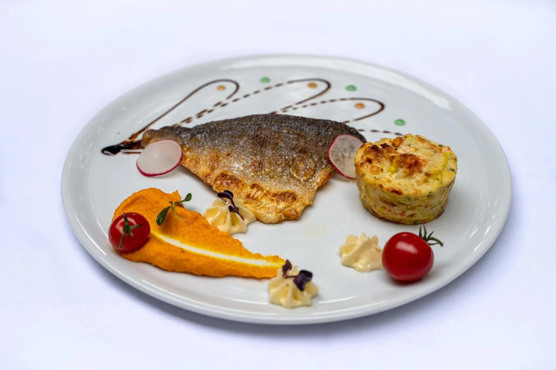 Restaurant/places to eat in Moulin de Vernègues Hôtel & Spa