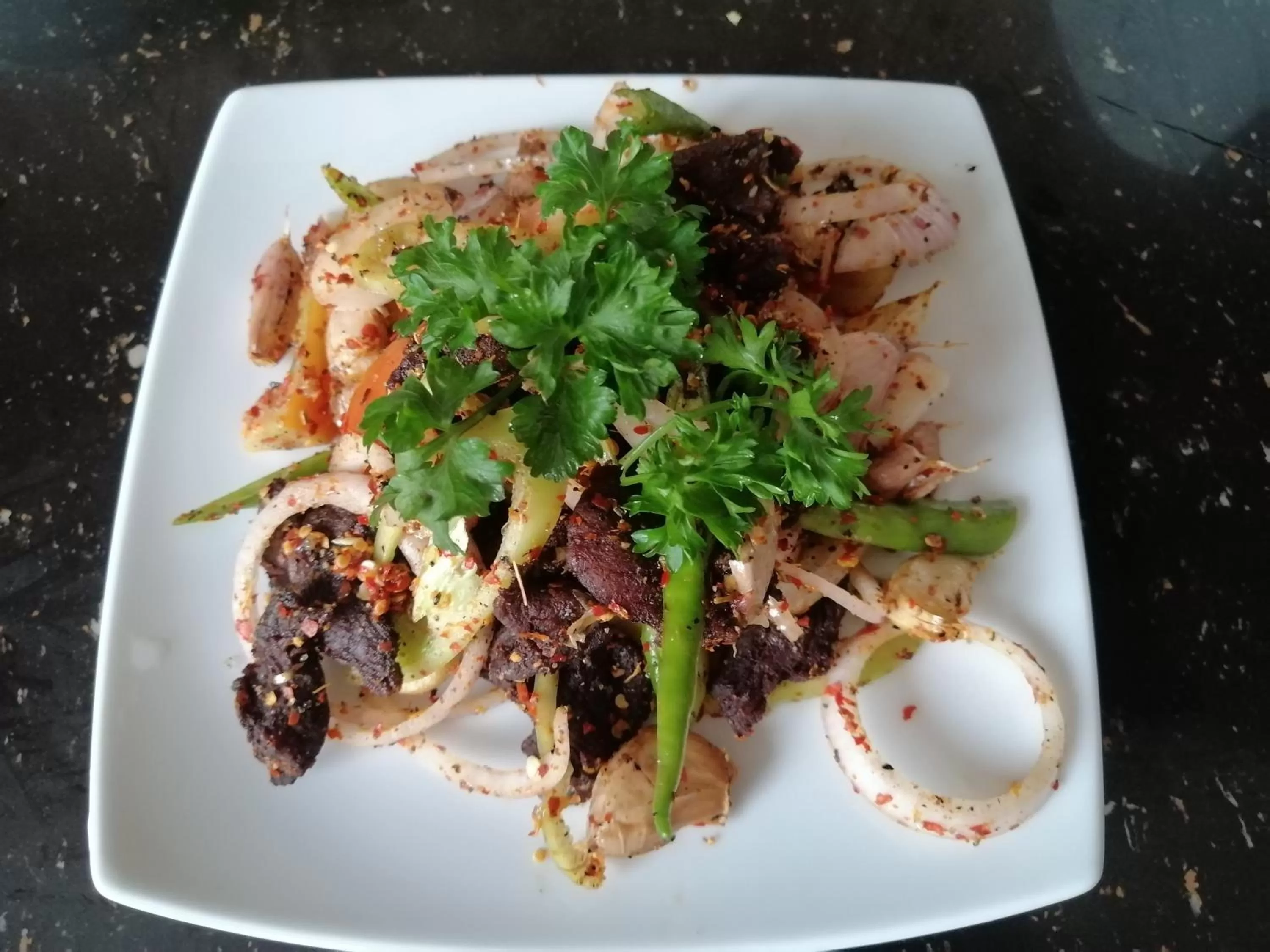 Le Petit Hotel & Restaurant