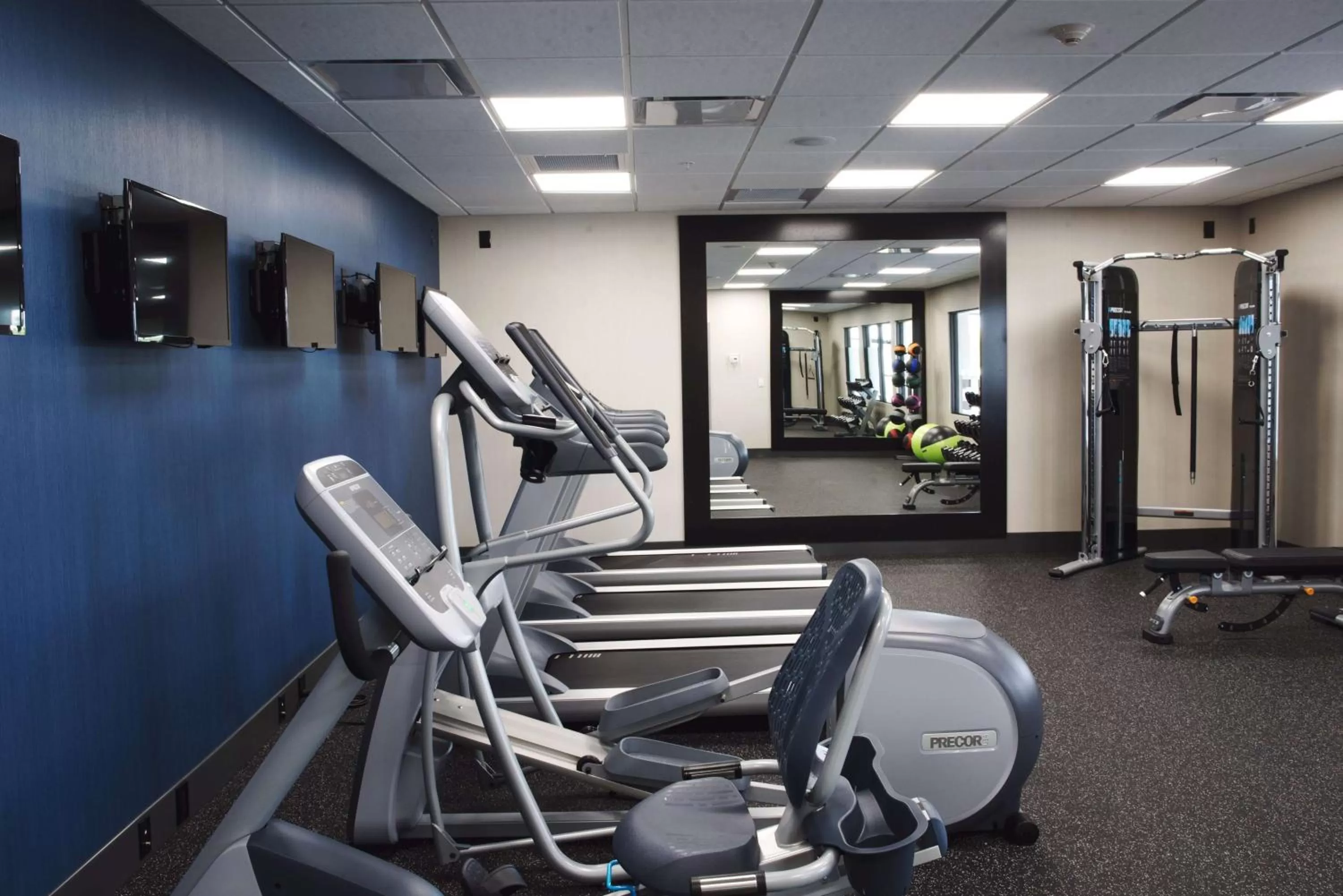 Fitness centre/facilities in Hampton Inn & Suites Des Moines/Urbandale Ia