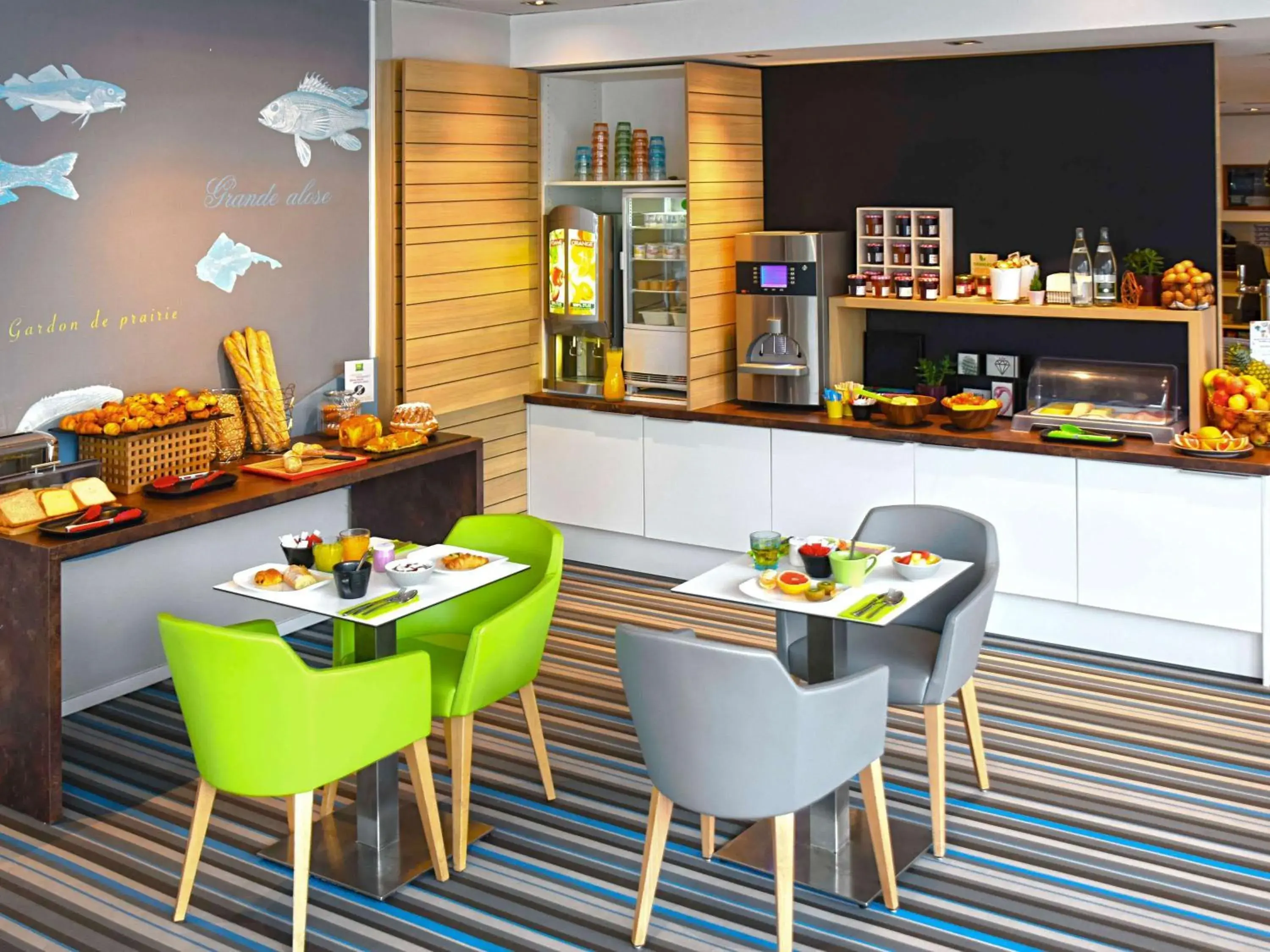 Property building, Restaurant/Places to Eat in ibis Styles Strasbourg Avenue du Rhin