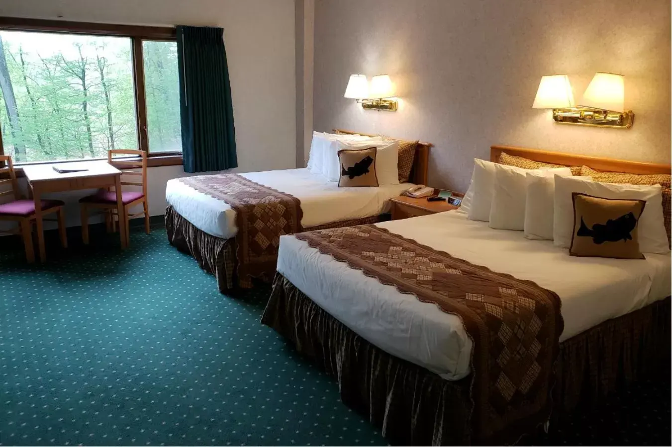 Family Suite in Potawatomi Inn & Cabins