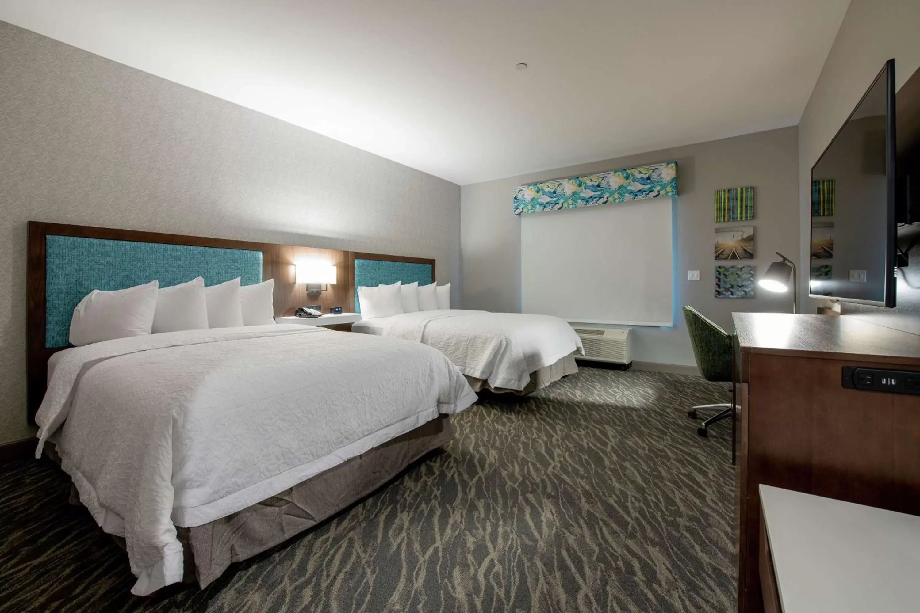 Bedroom, Bed in Hampton Inn & Suites Duncanville Dallas, Tx