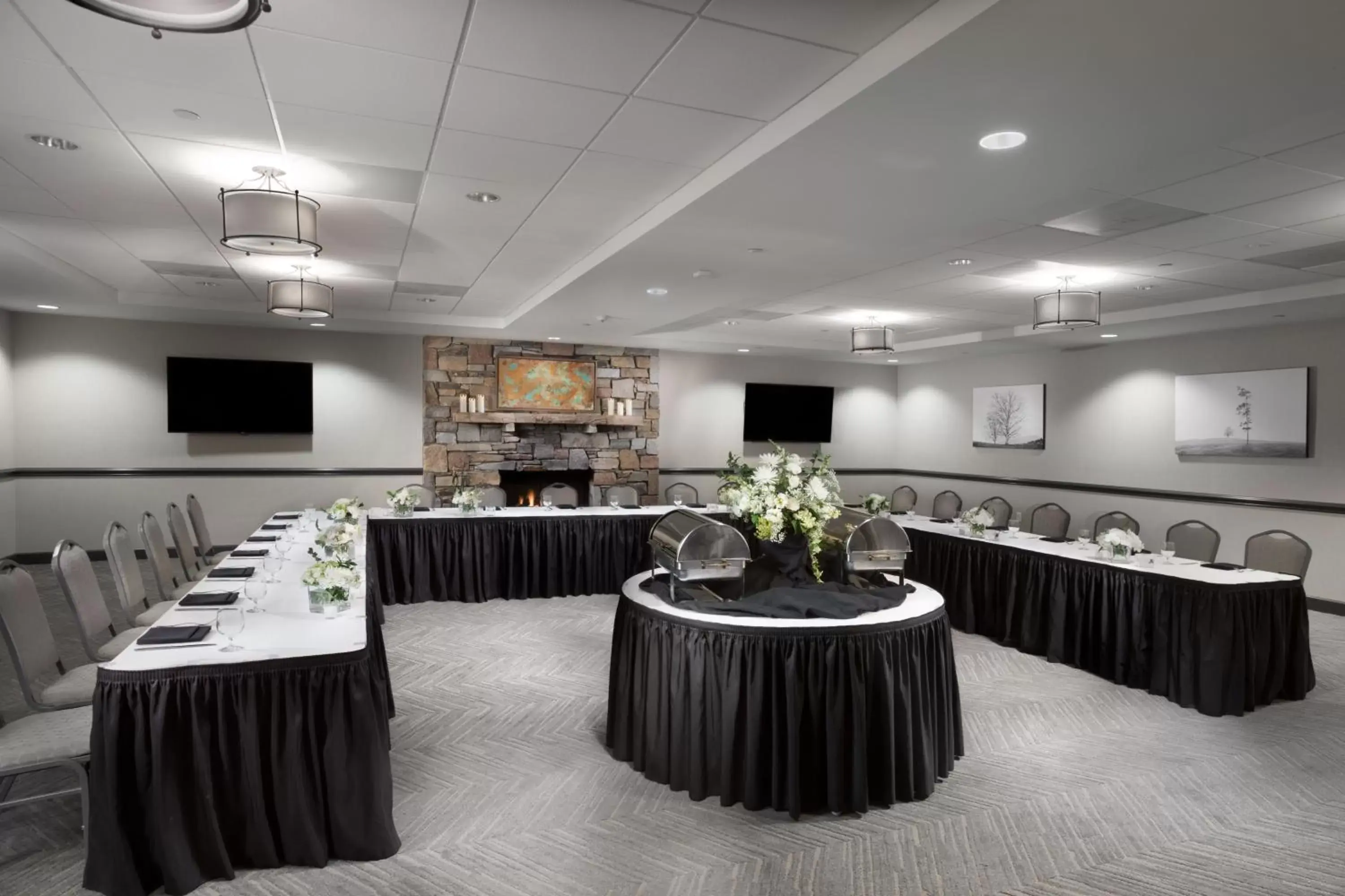 Banquet/Function facilities in Holiday Inn Asheville East-Blue Ridge Pkwy, an IHG Hotel