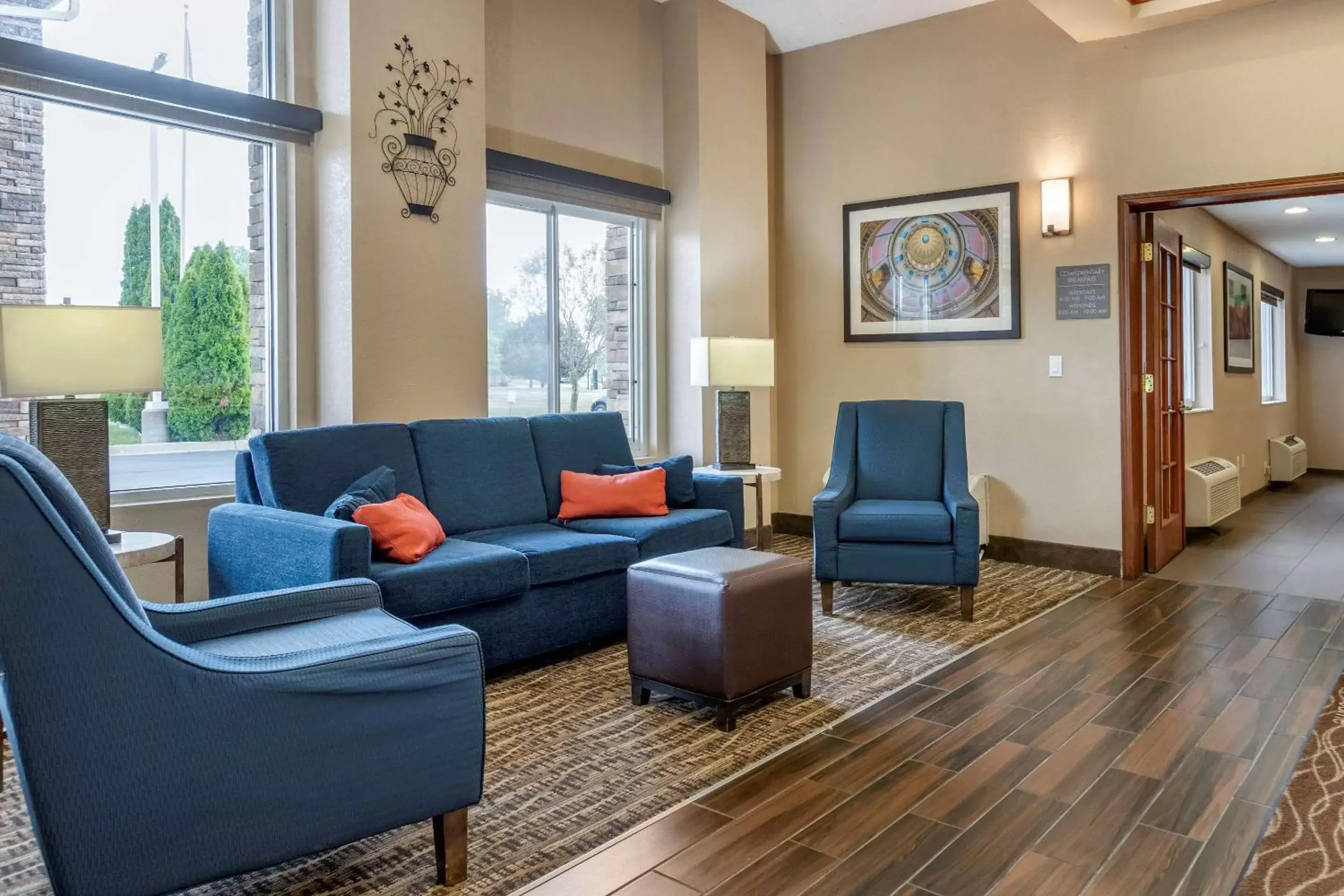 Lobby or reception, Seating Area in Comfort Inn & Suites Dimondale