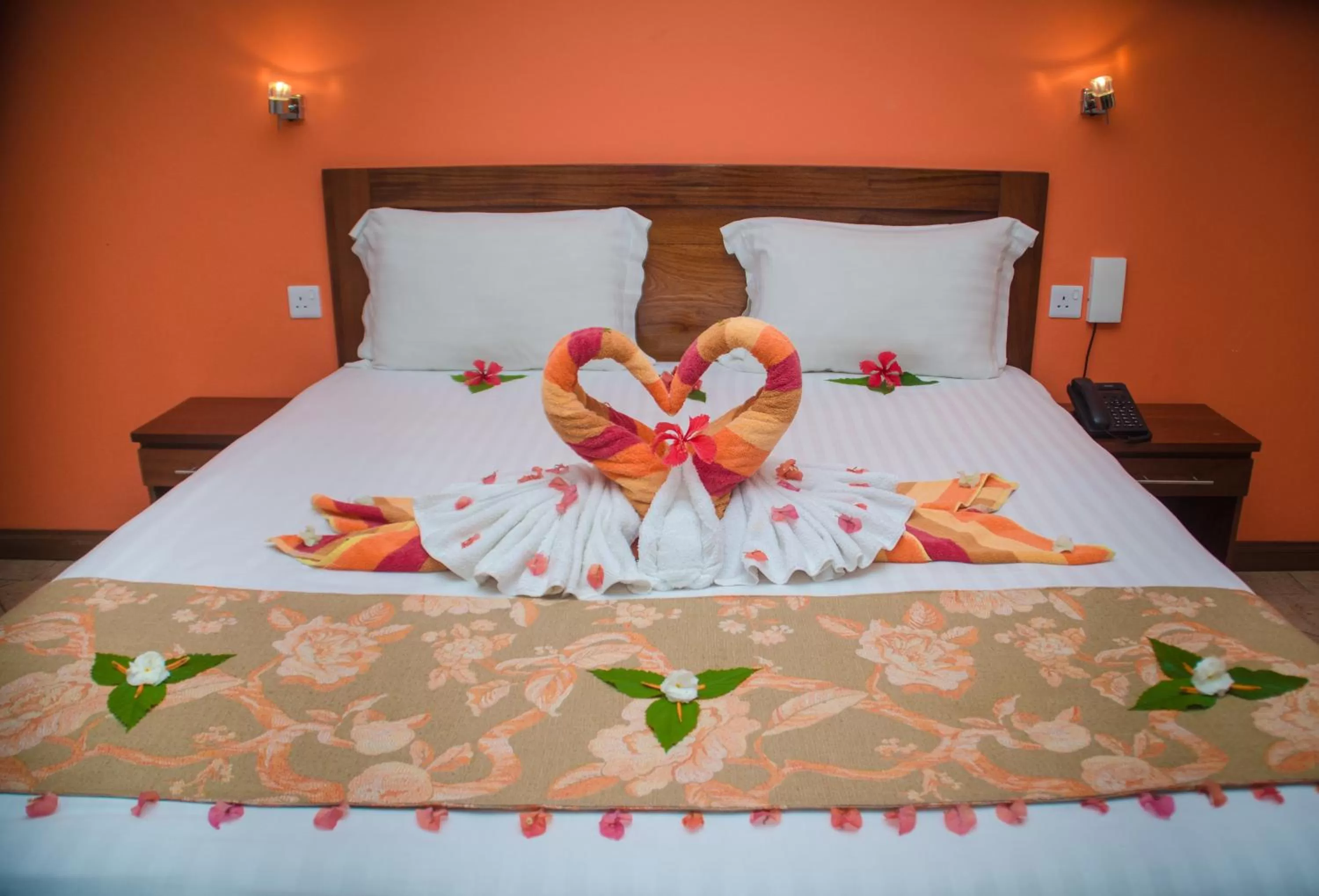 Bed in Sunset Reef Resort & Spa