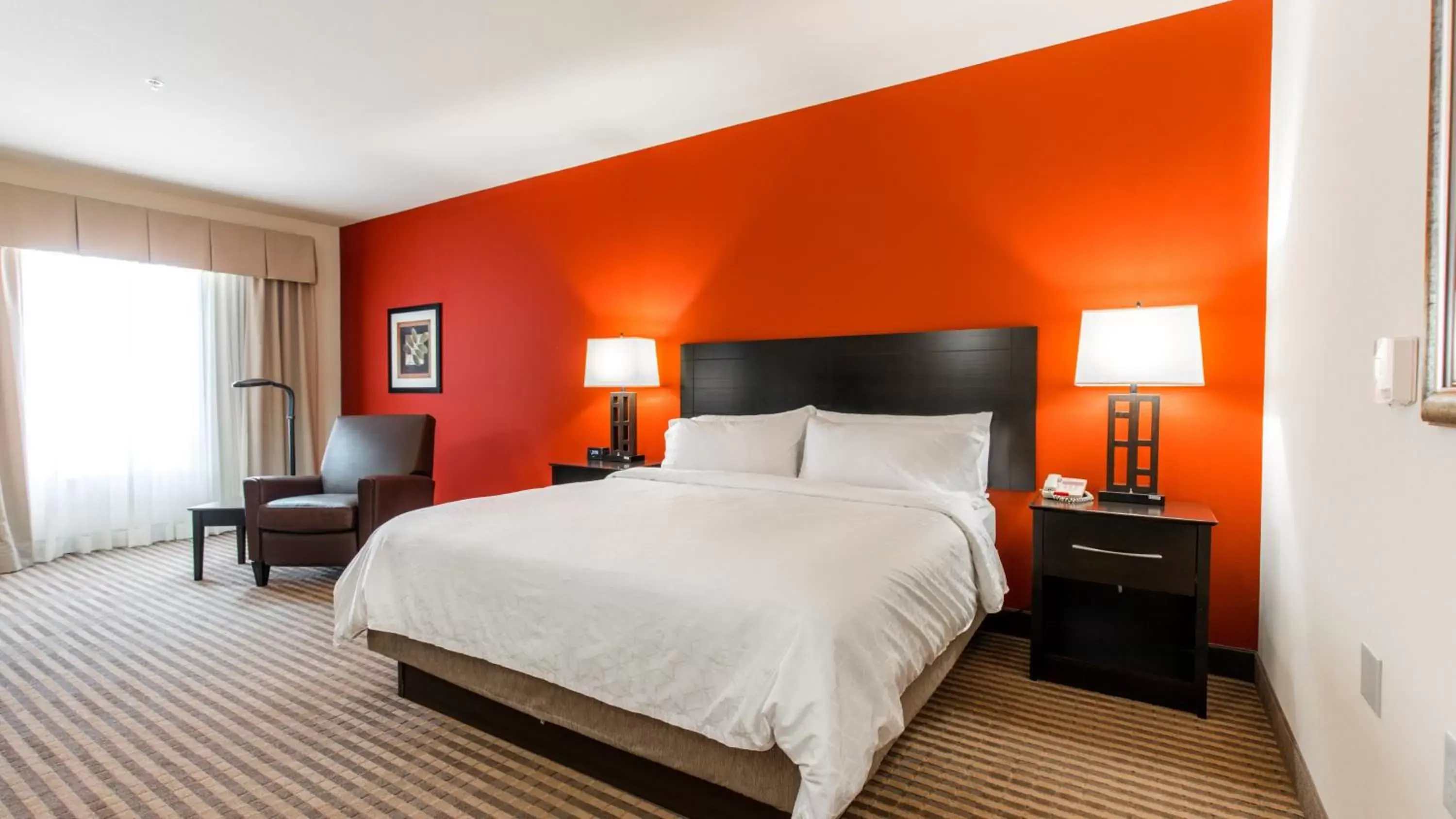 Photo of the whole room, Bed in Holiday Inn Express Hotel & Suites Oklahoma City Northwest, an IHG Hotel