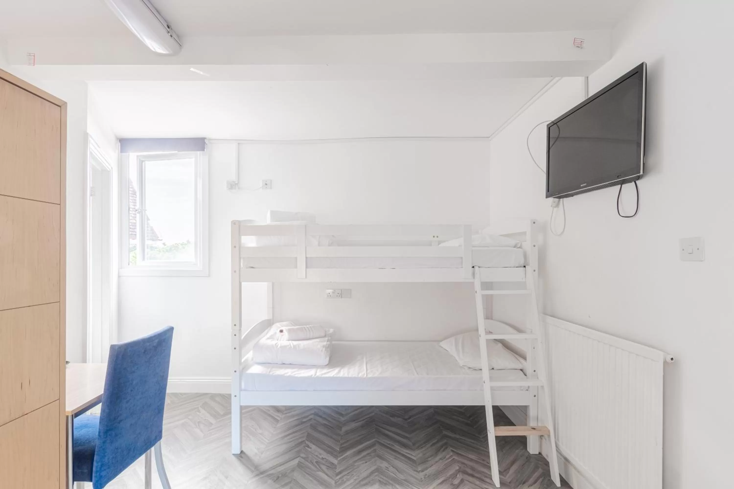 bunk bed, Bed in Brooklands Lodge