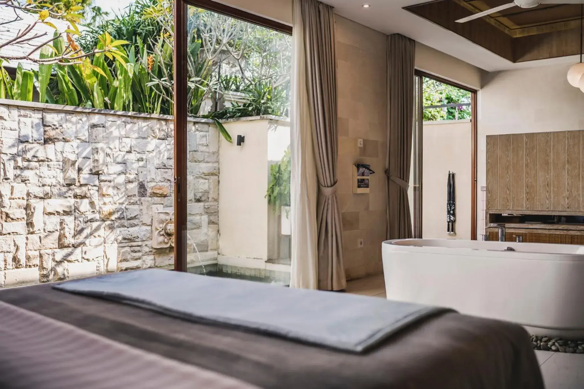 Bed in La Vie Villa Seminyak by Ini Vie Hospitality