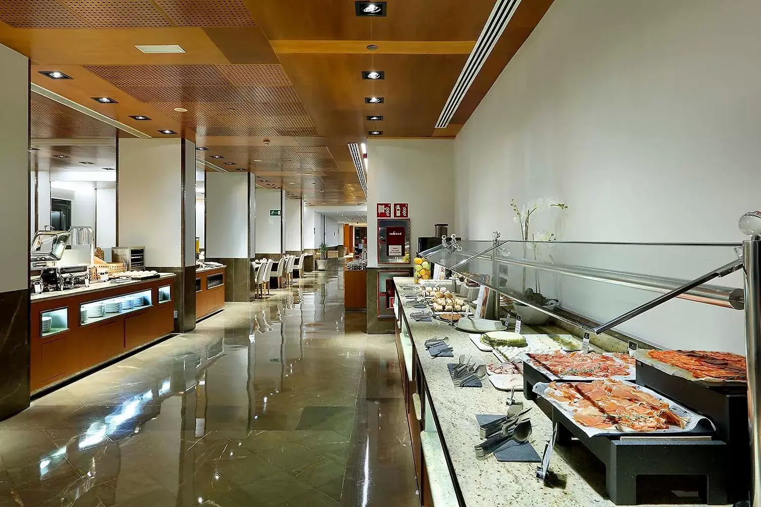 Restaurant/Places to Eat in Eurostars Gran Valencia