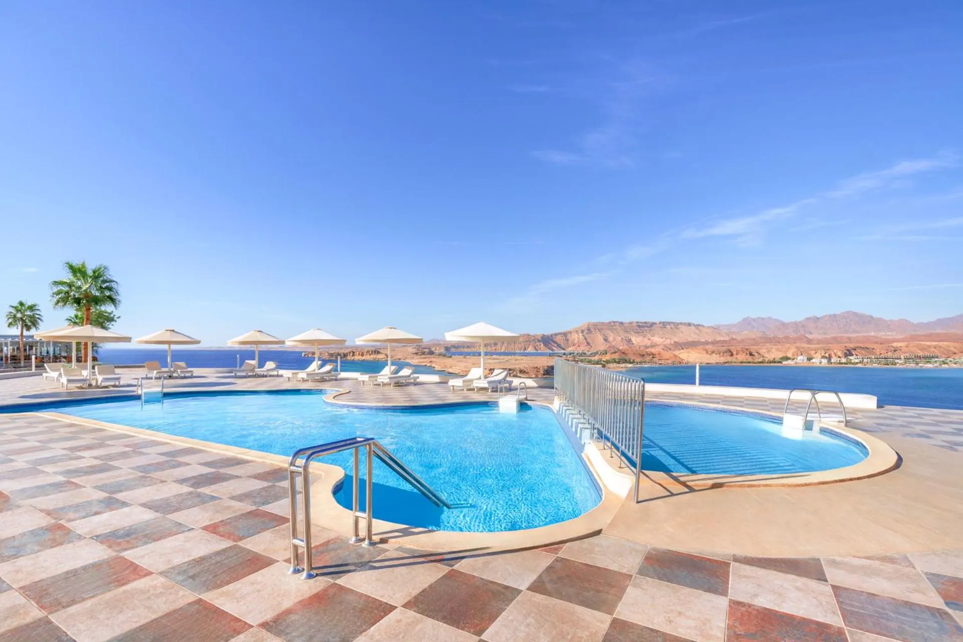 Swimming pool in Albatros Sharm Resort - By Pickalbatros