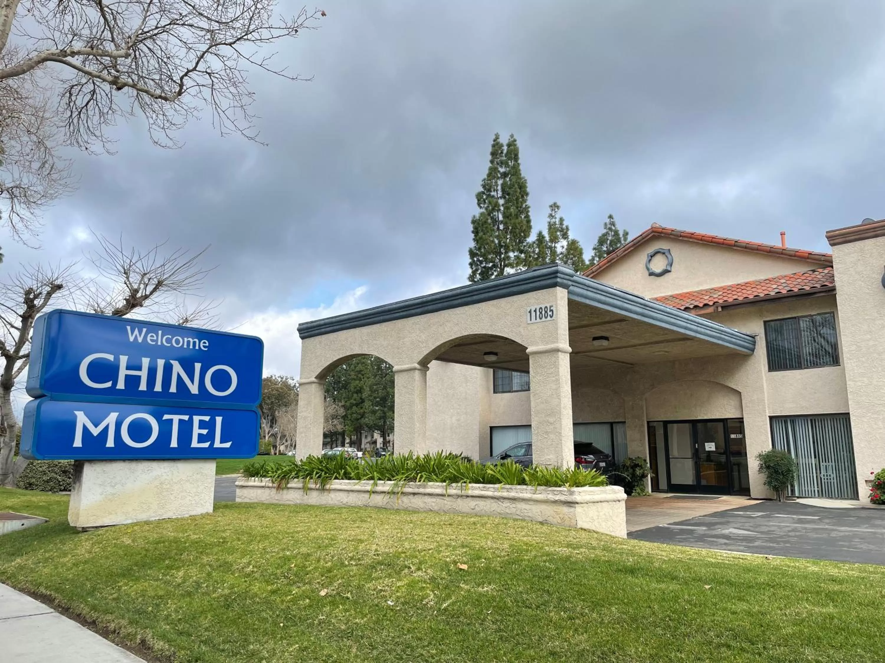 Facade/entrance in Chino Motel