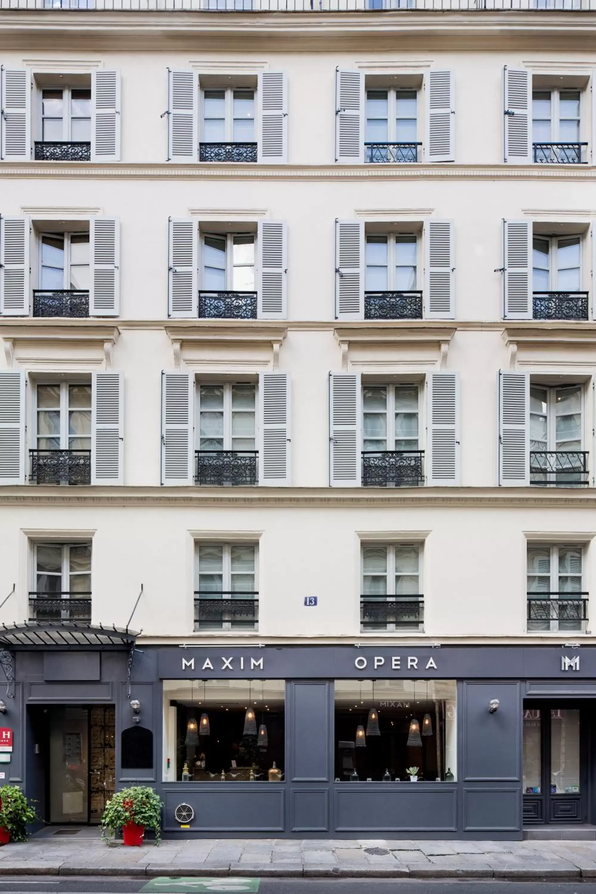 Facade/entrance, Property Building in Hôtel Maxim Opéra