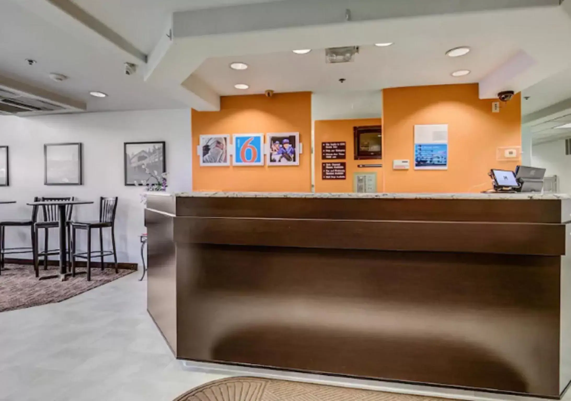 Lobby or reception, Lobby/Reception in Motel 6-Roseburg, OR