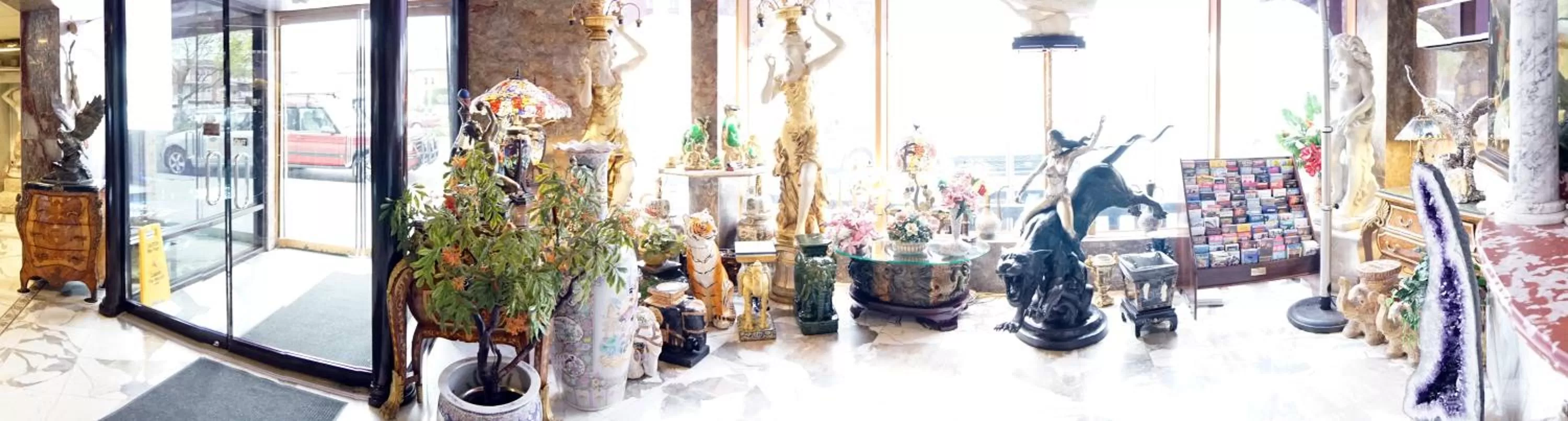 Lobby or reception in Paris Suites Hotel