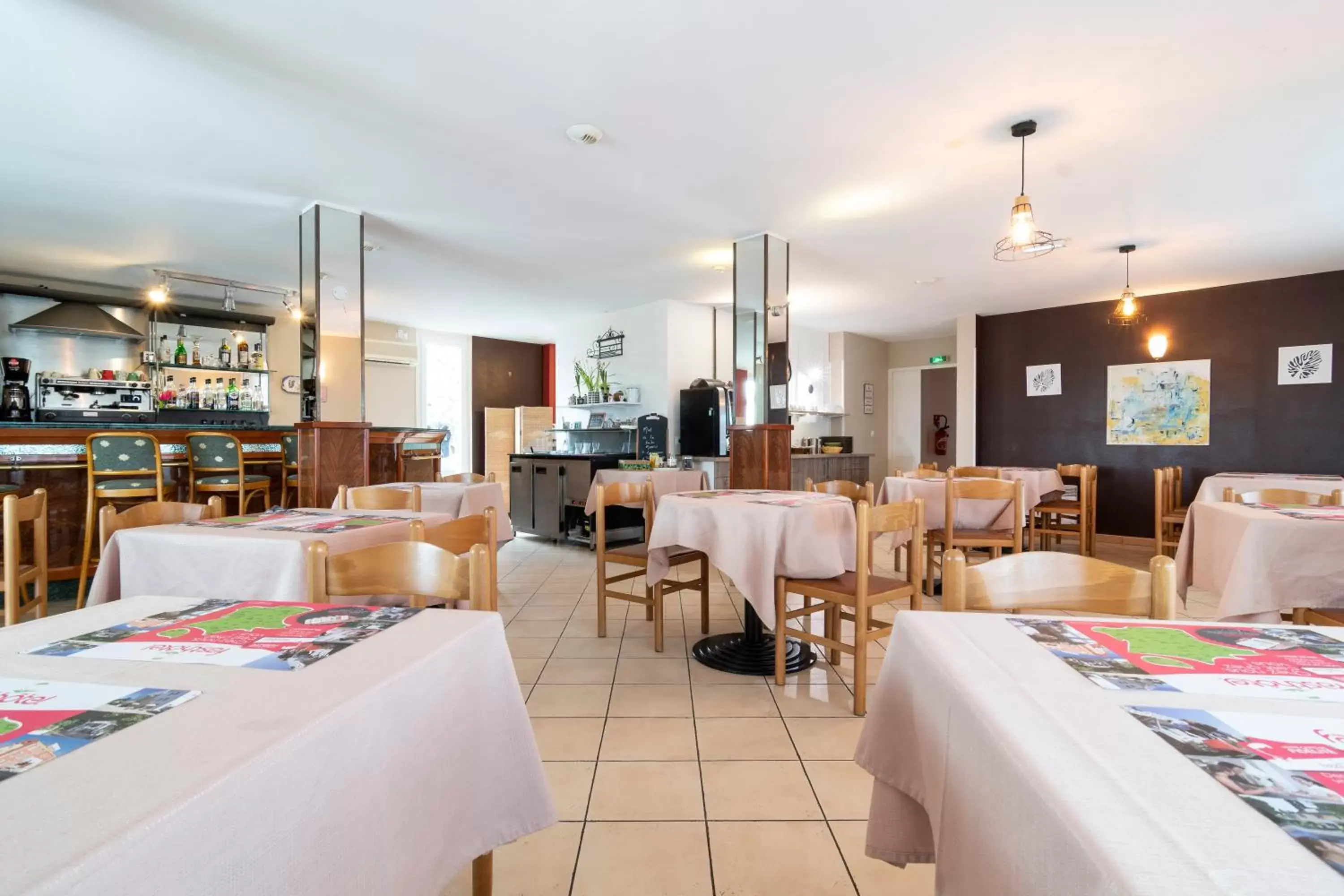 Restaurant/Places to Eat in Fasthotel Chateauroux