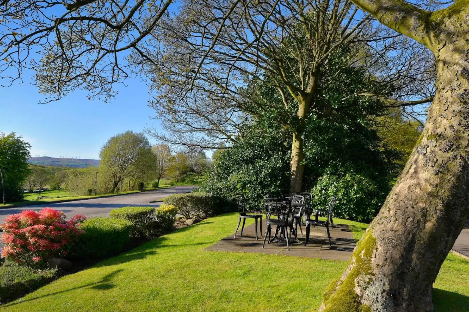 Garden in Mercure Manchester Norton Grange Hotel & Spa