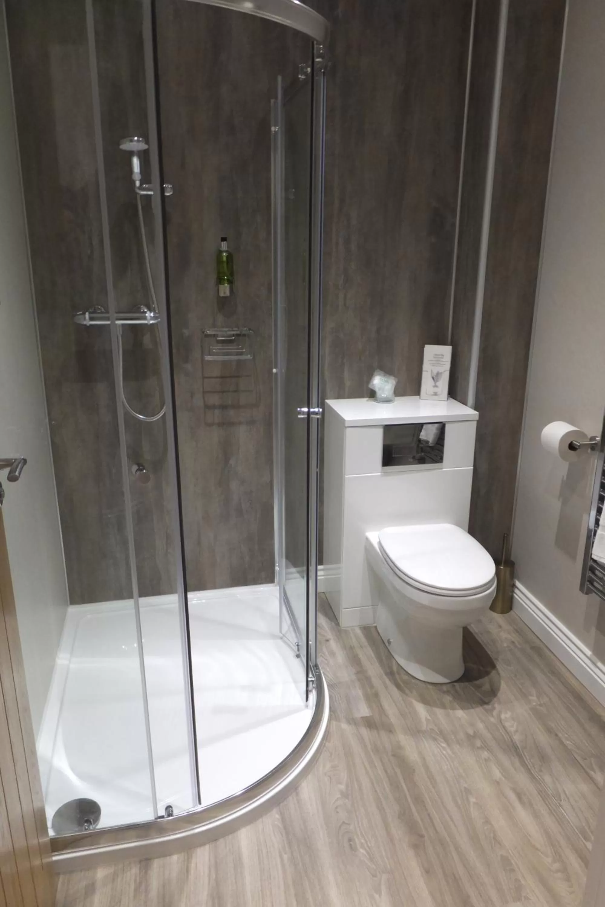 Bathroom in Rose Vean Bed & Breakfast