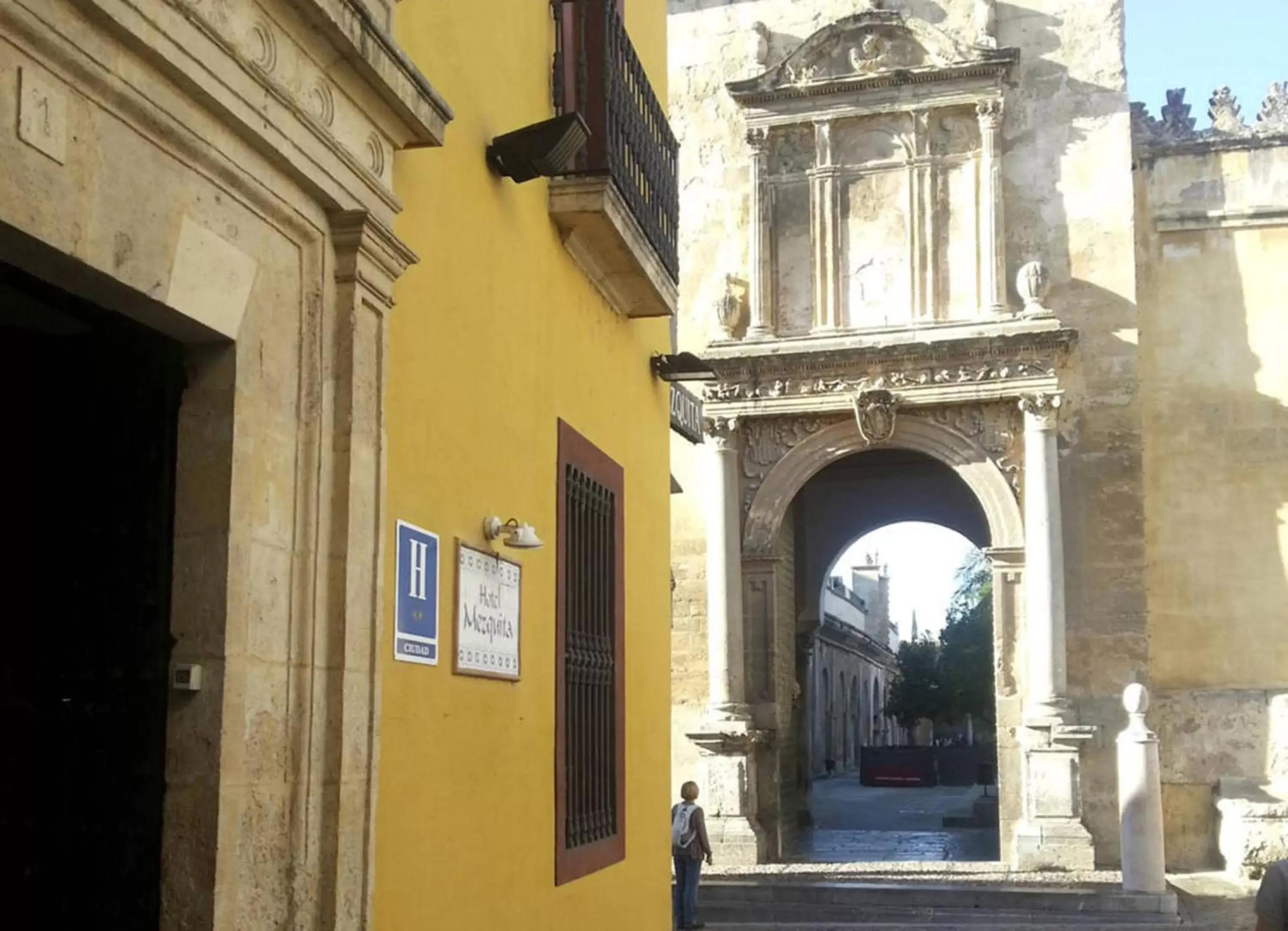 Facade/entrance in Hotel Mezquita