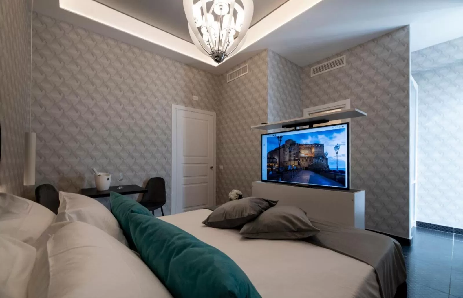 Photo of the whole room, Bed in Sole Luxury Bed and Breakfast