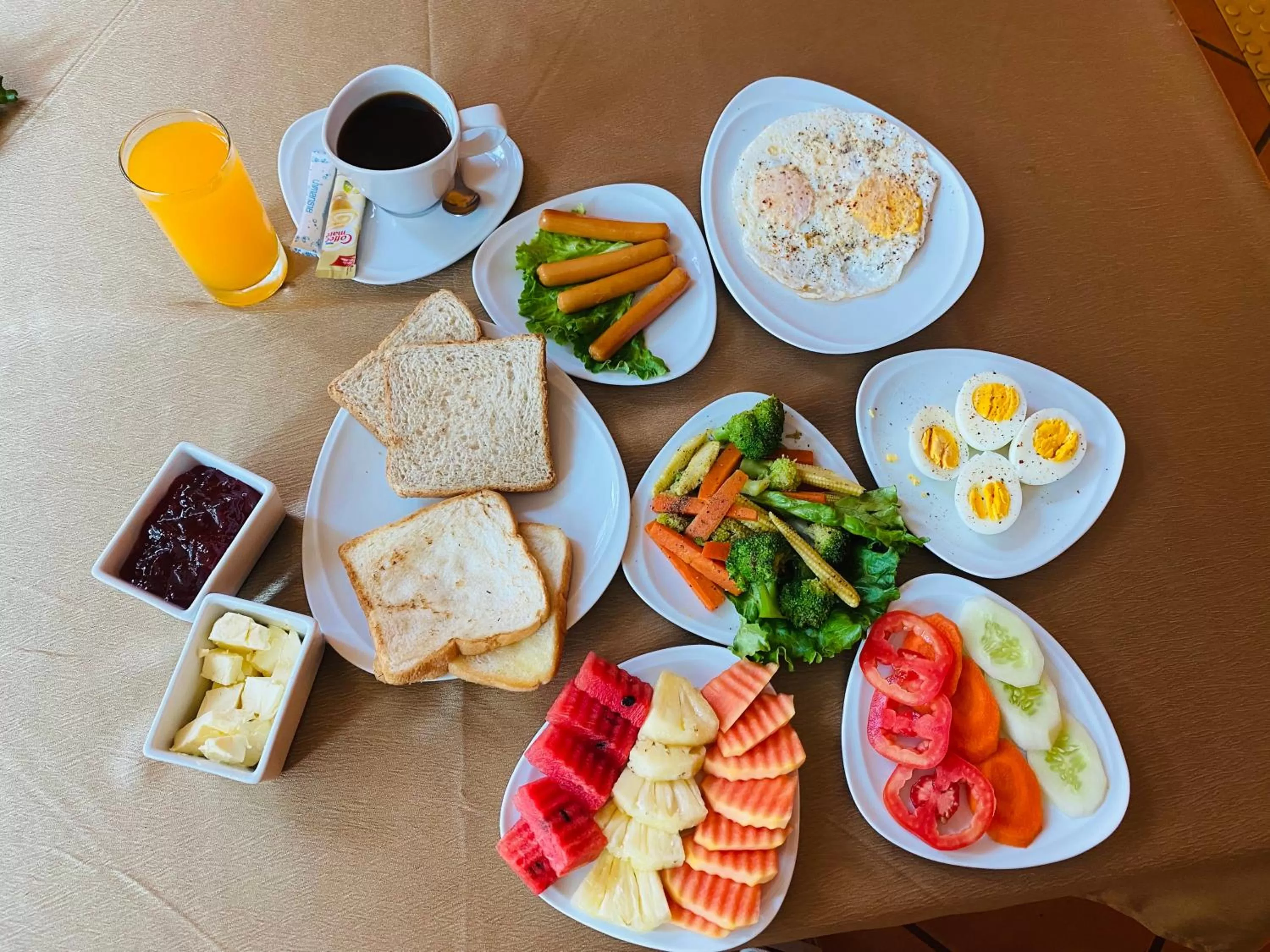 Food and drinks in Le Vernissage by Goad Avadhess Hospitality