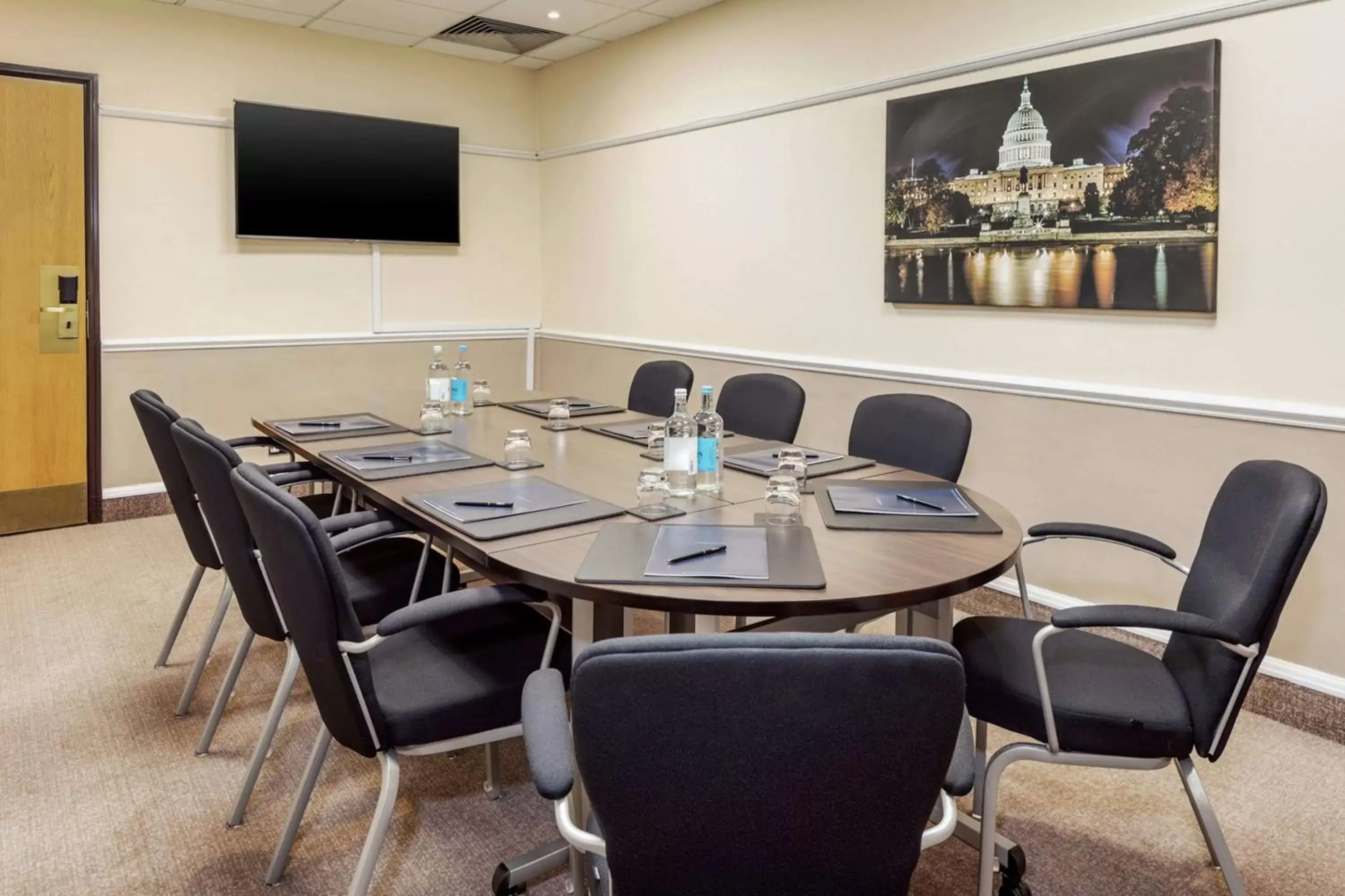 Meeting/conference room in DoubleTree by Hilton Manchester Airport