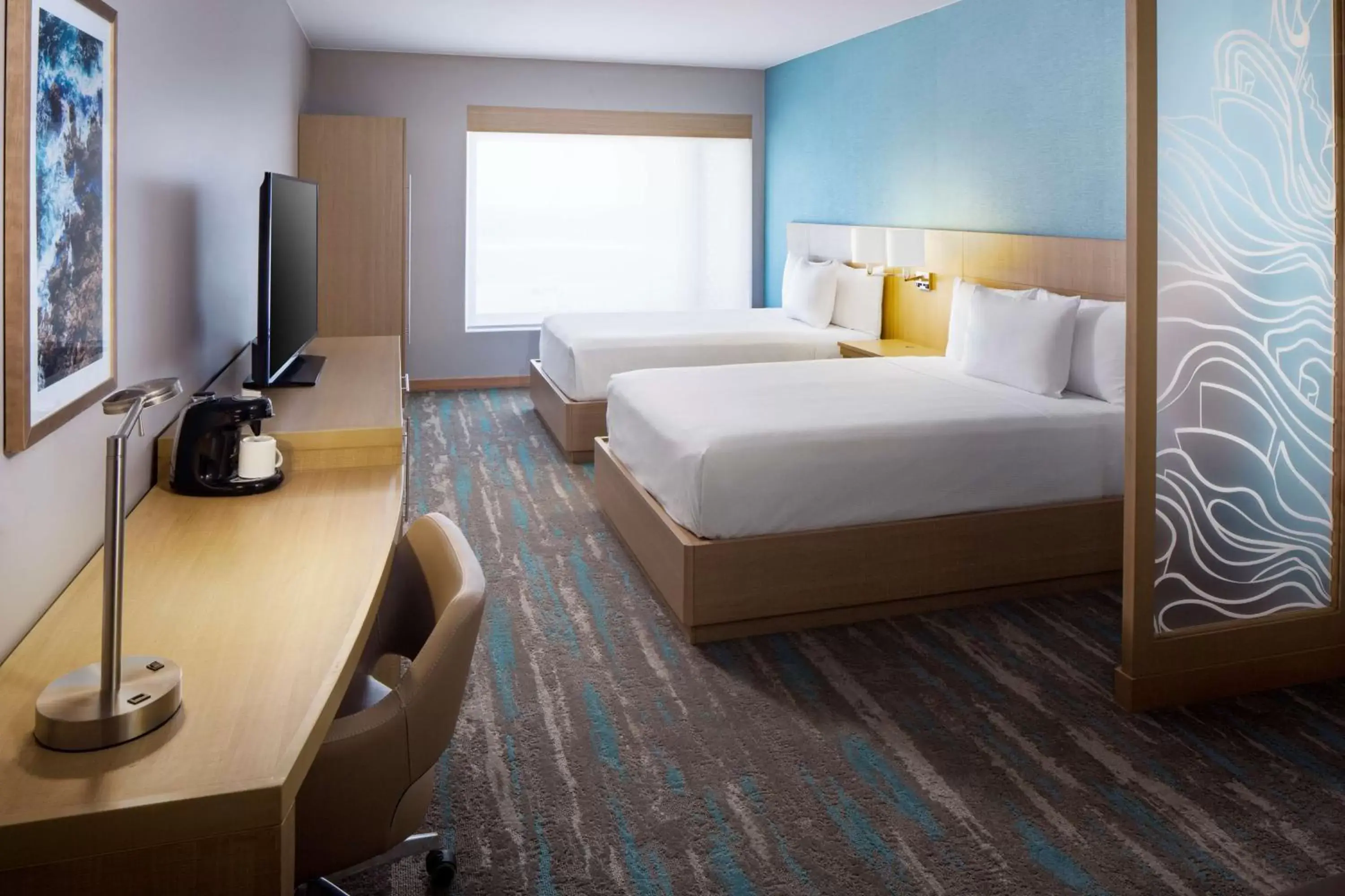 Photo of the whole room, Bed in Hyatt Place Aruba Airport