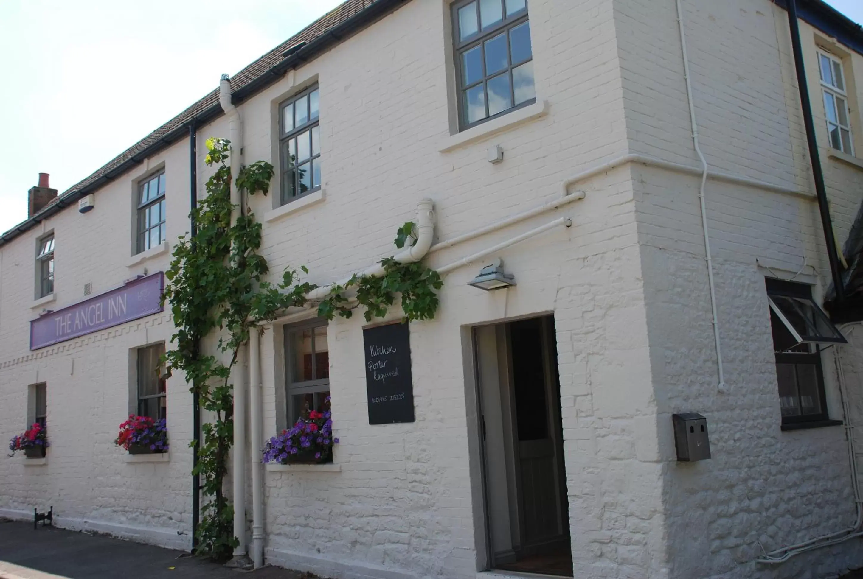 Facade/entrance, Property Building in The Angel Inn