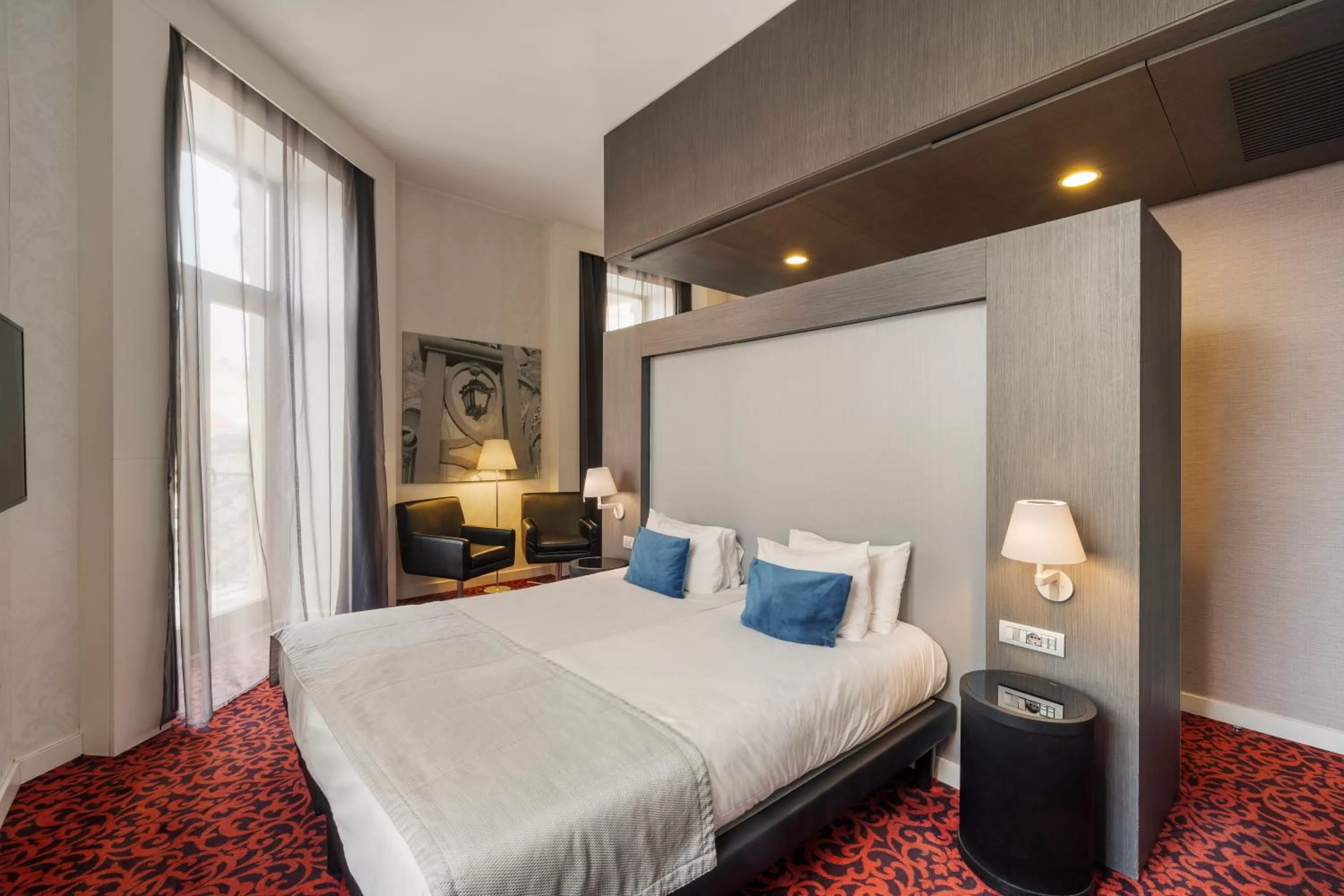 Bed in Eurostars Palazzo Zichy