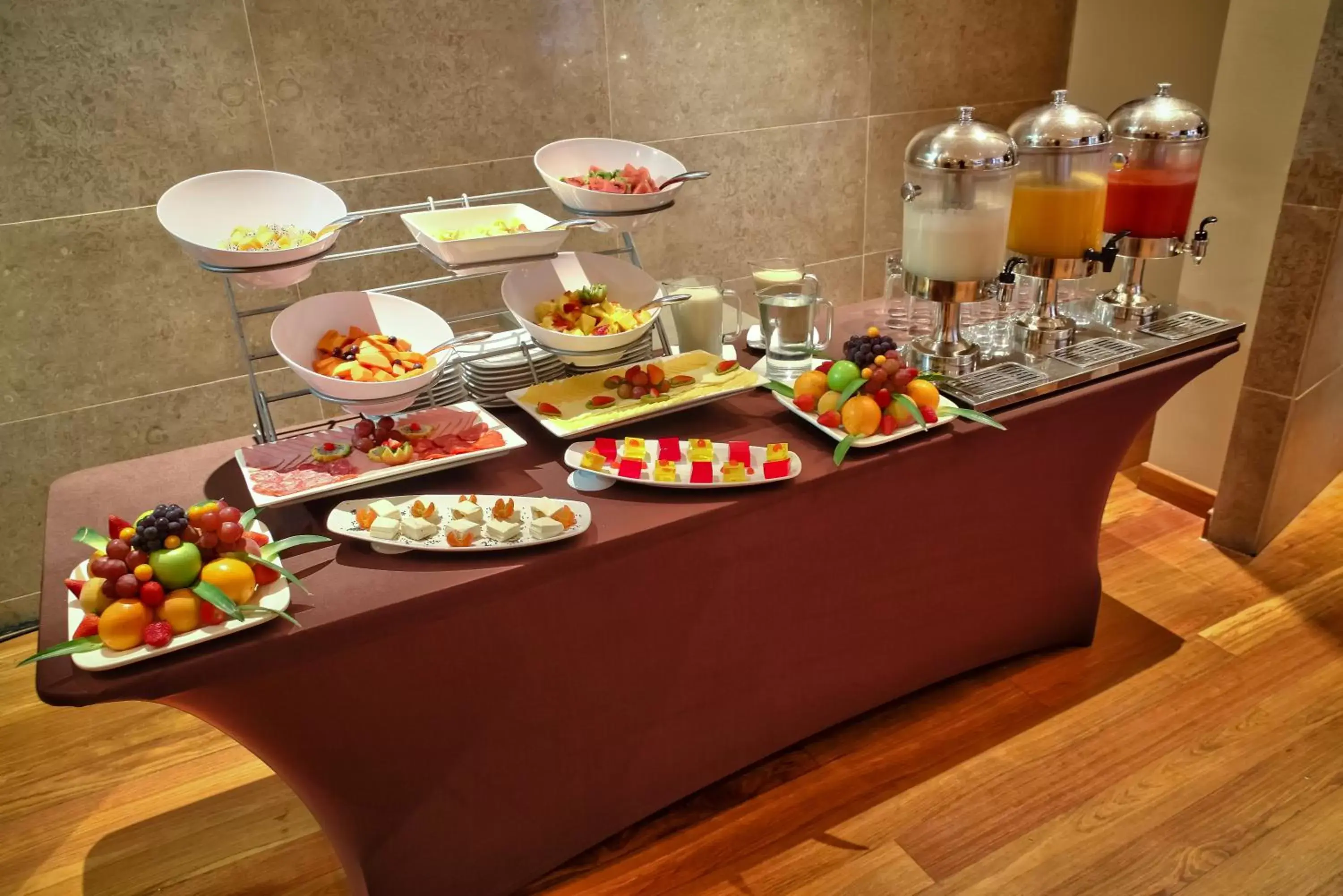 Food in Hotel Rosales Plaza