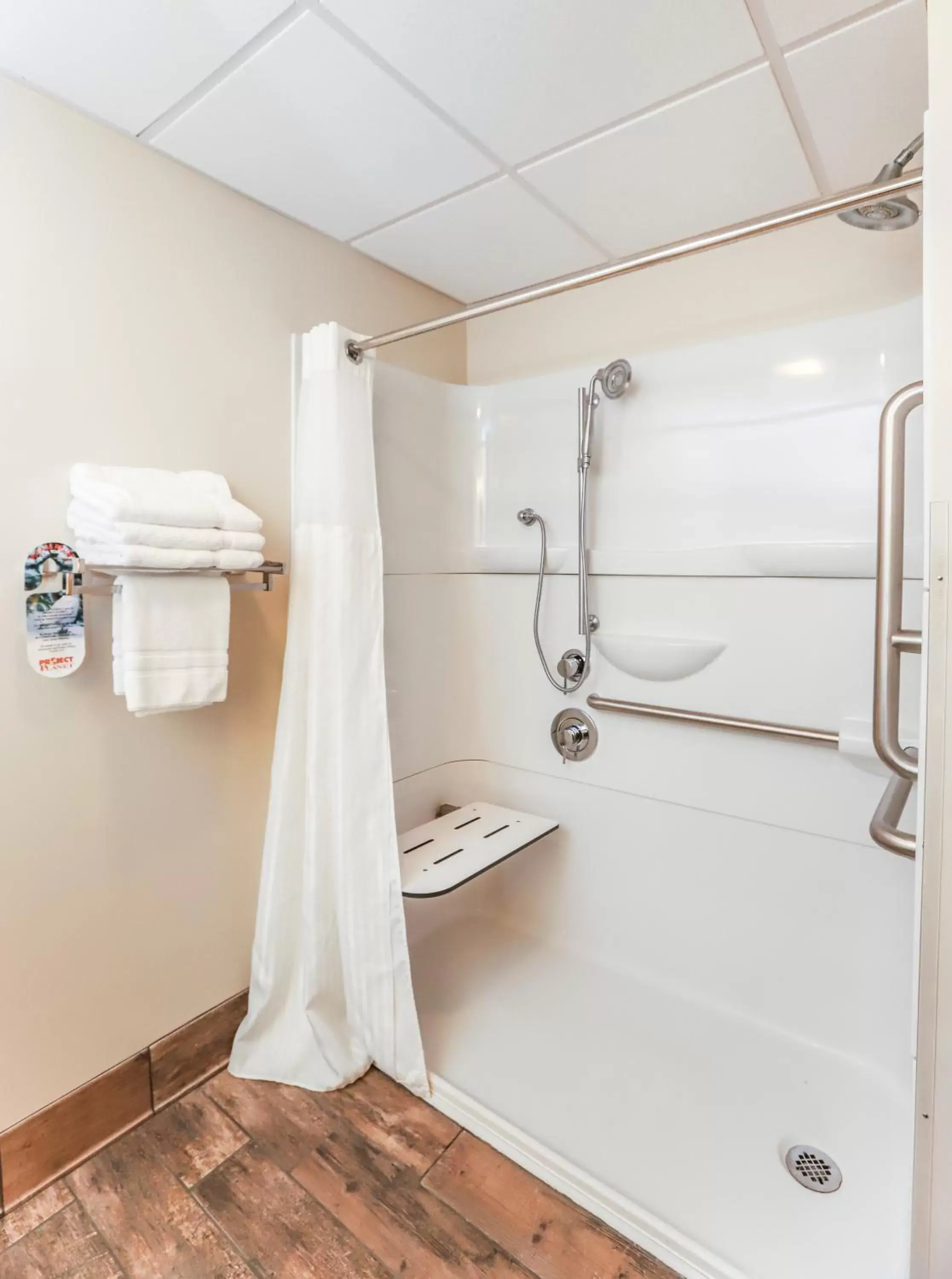 Bathroom in SureStay Plus Hotel by Best Western Elizabethtown Hershey