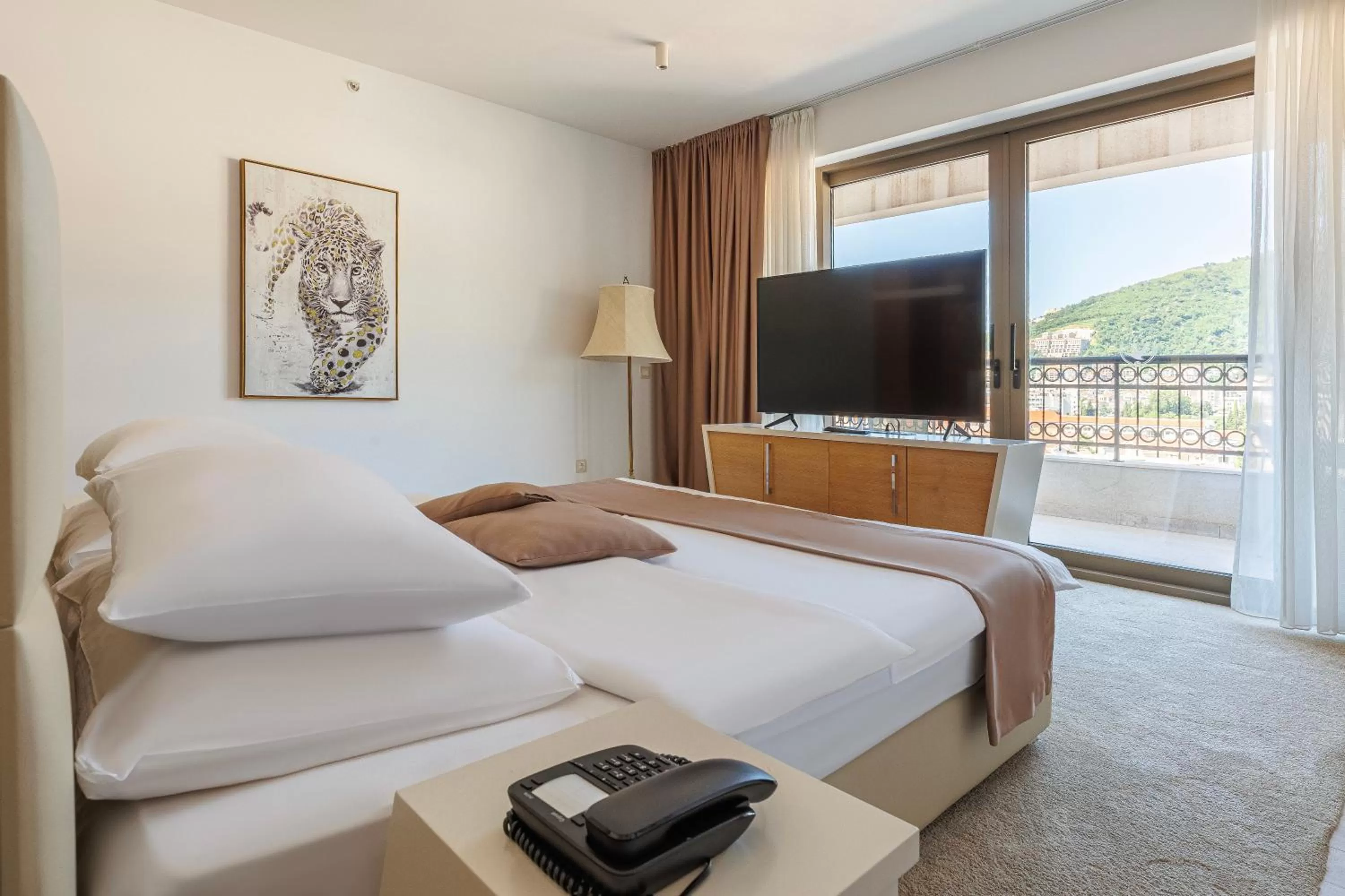 Bedroom, Bed in Hotel Kadmo by Aycon