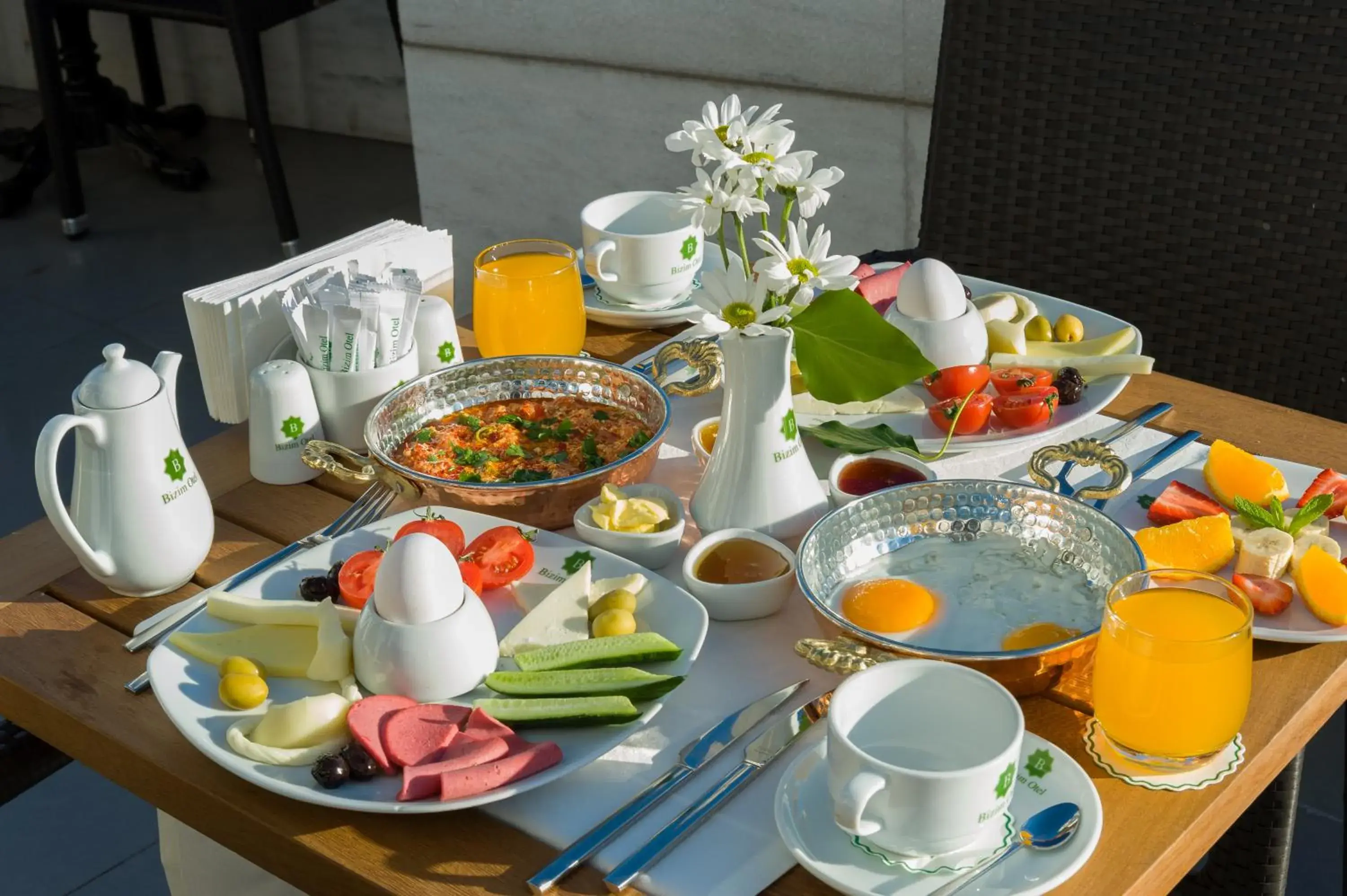 Breakfast in Bizim Hotel