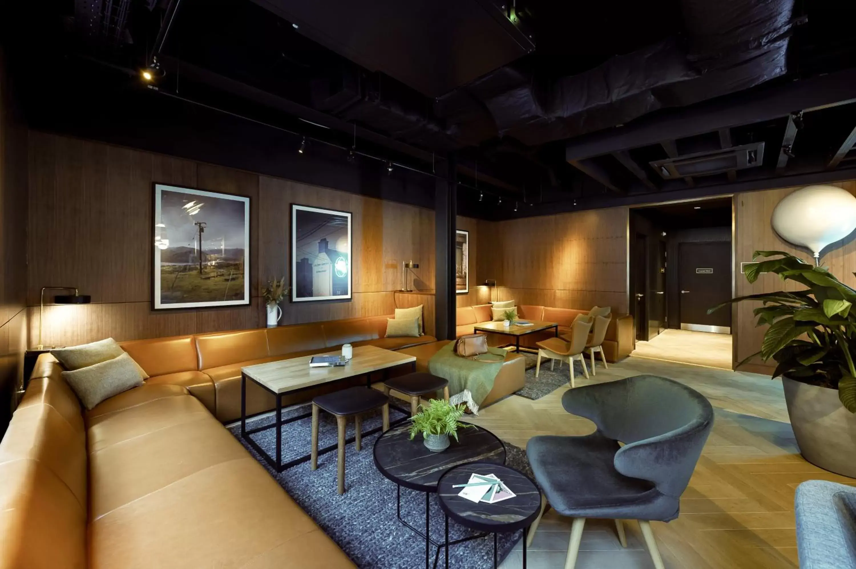 Lobby or reception, Lounge/Bar in Wilde Aparthotels by Staycity Edinburgh Grassmarket