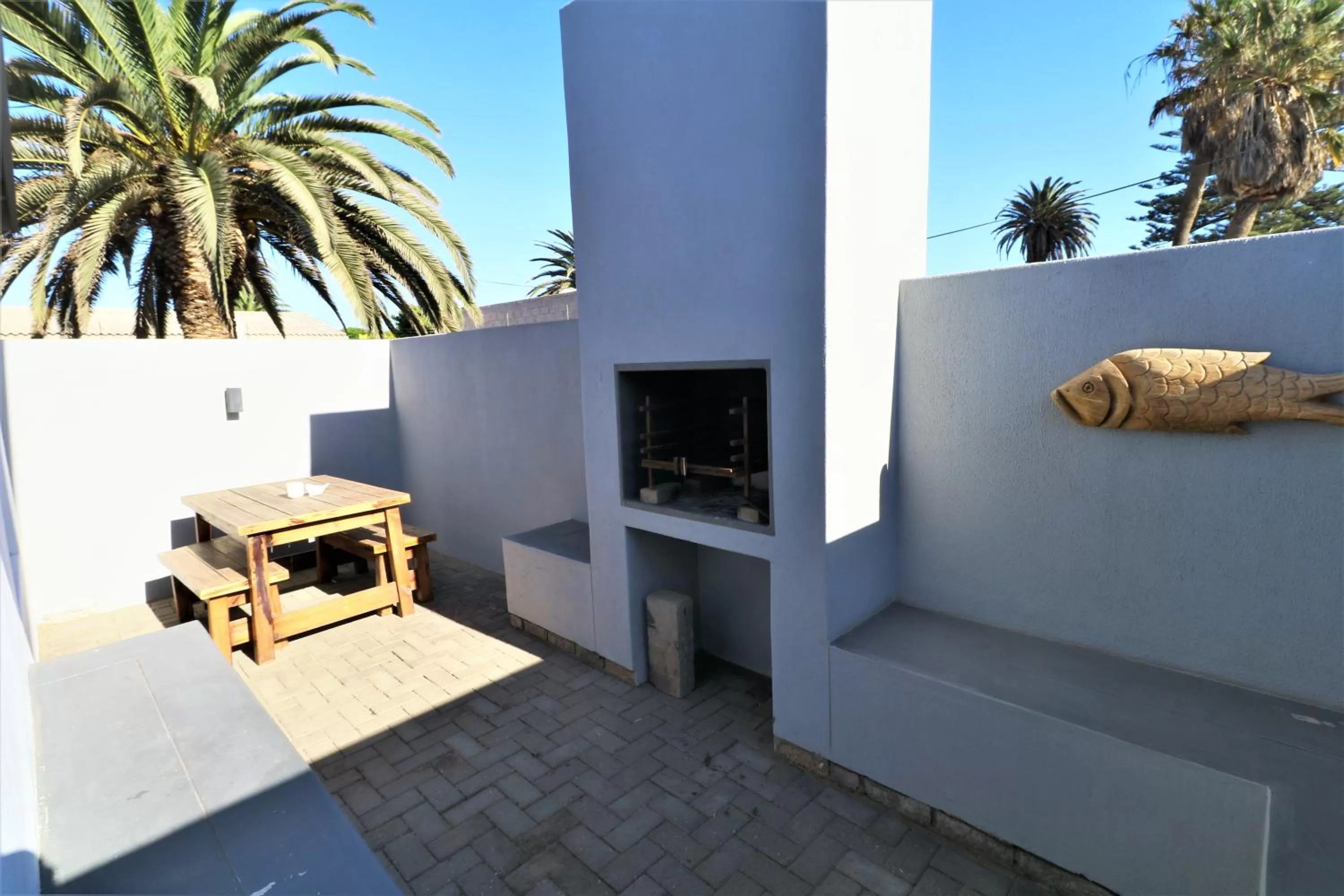 BBQ Facilities in Tiende Laan Bed & Breakfast and Self-Catering