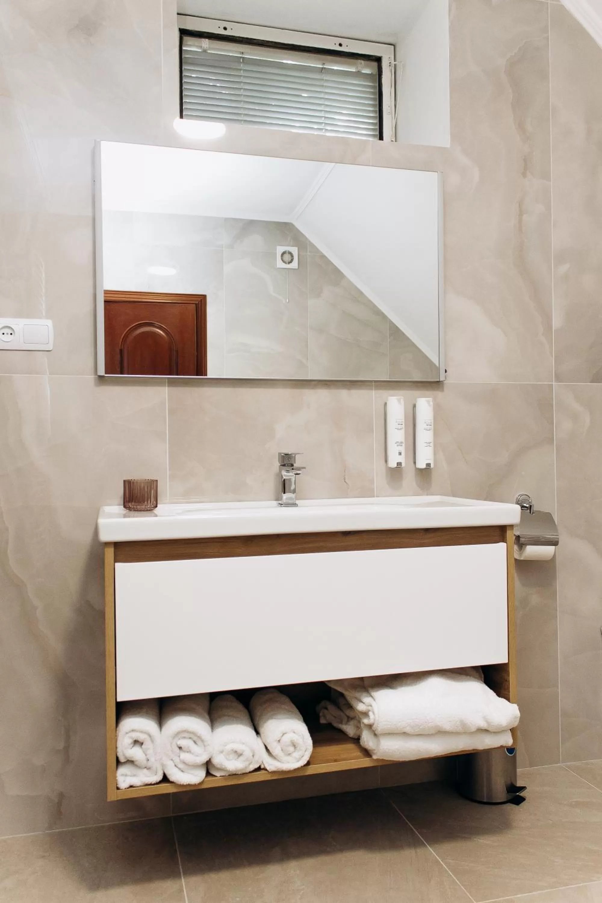 Toilet in Eduard Hotel