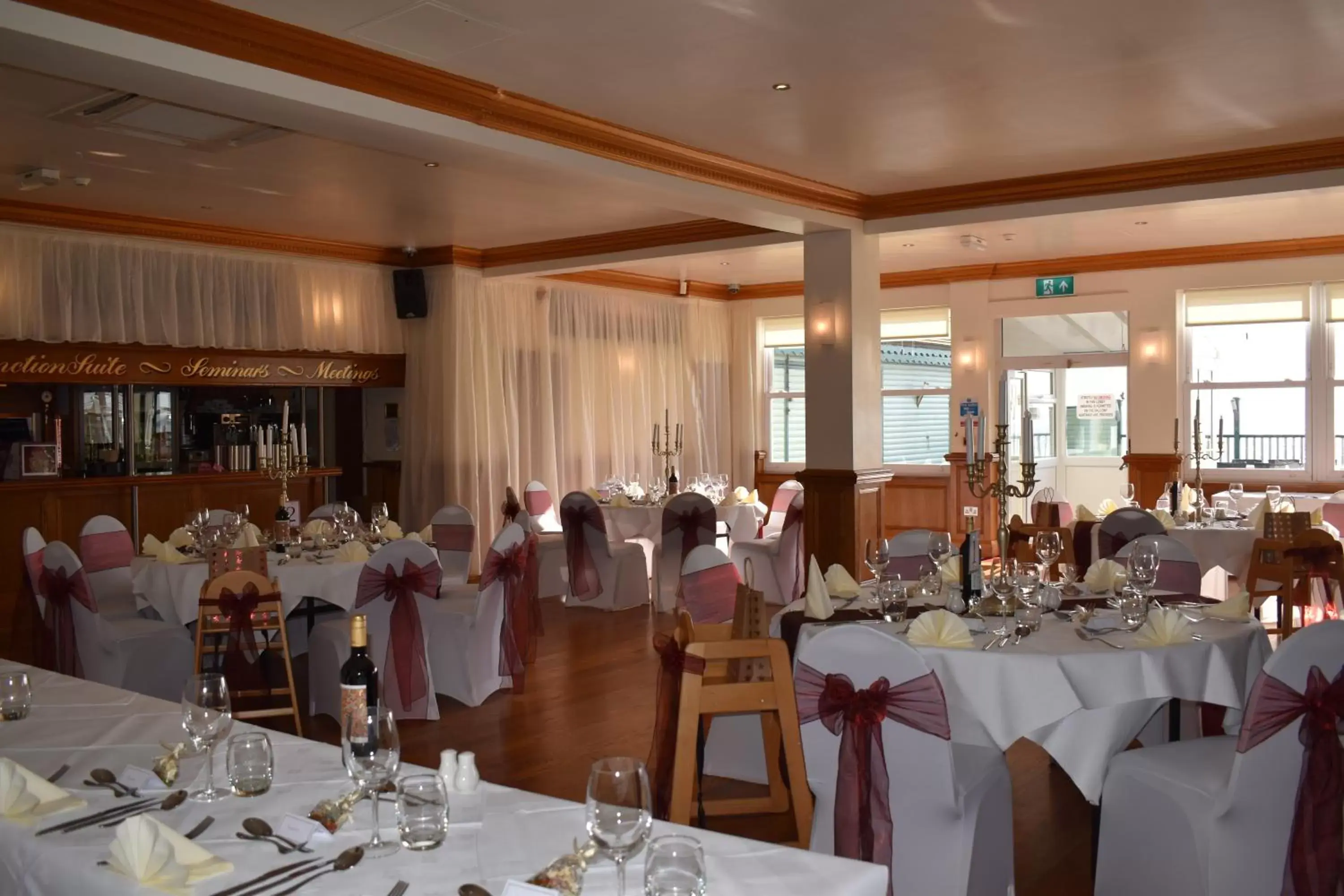 Restaurant/Places to Eat in The Pegwell Bay Hotel