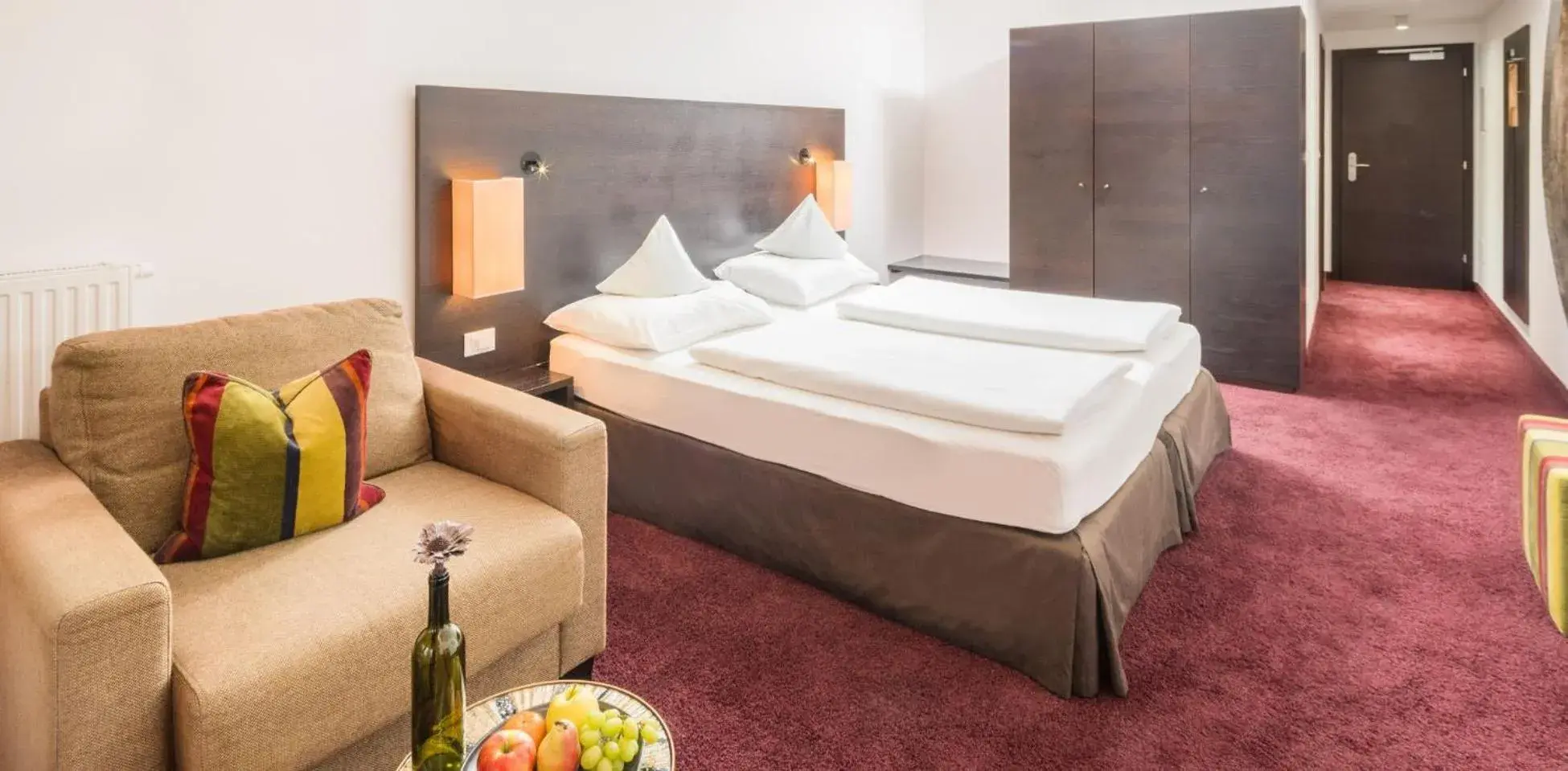 Bedroom, Bed in Hotel Der Weinmesser