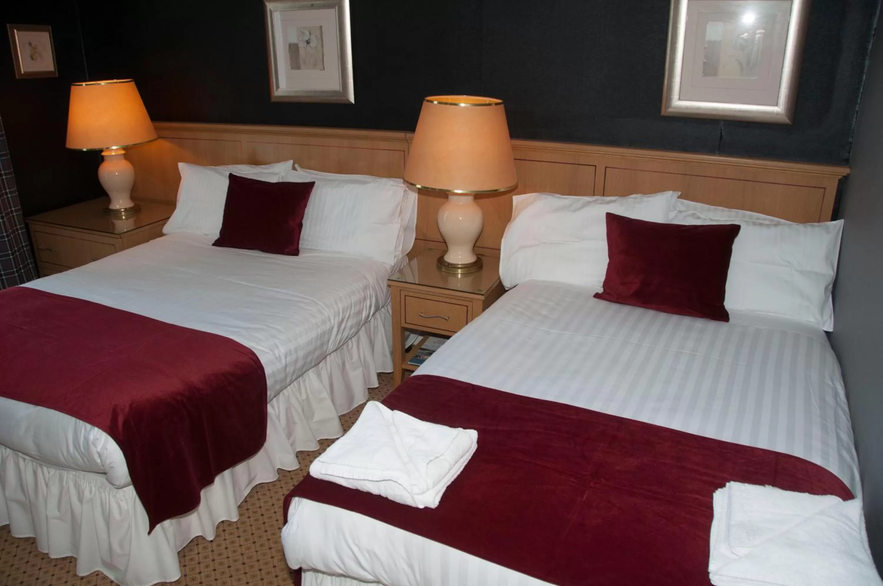 Bed in Caledonian Hotel