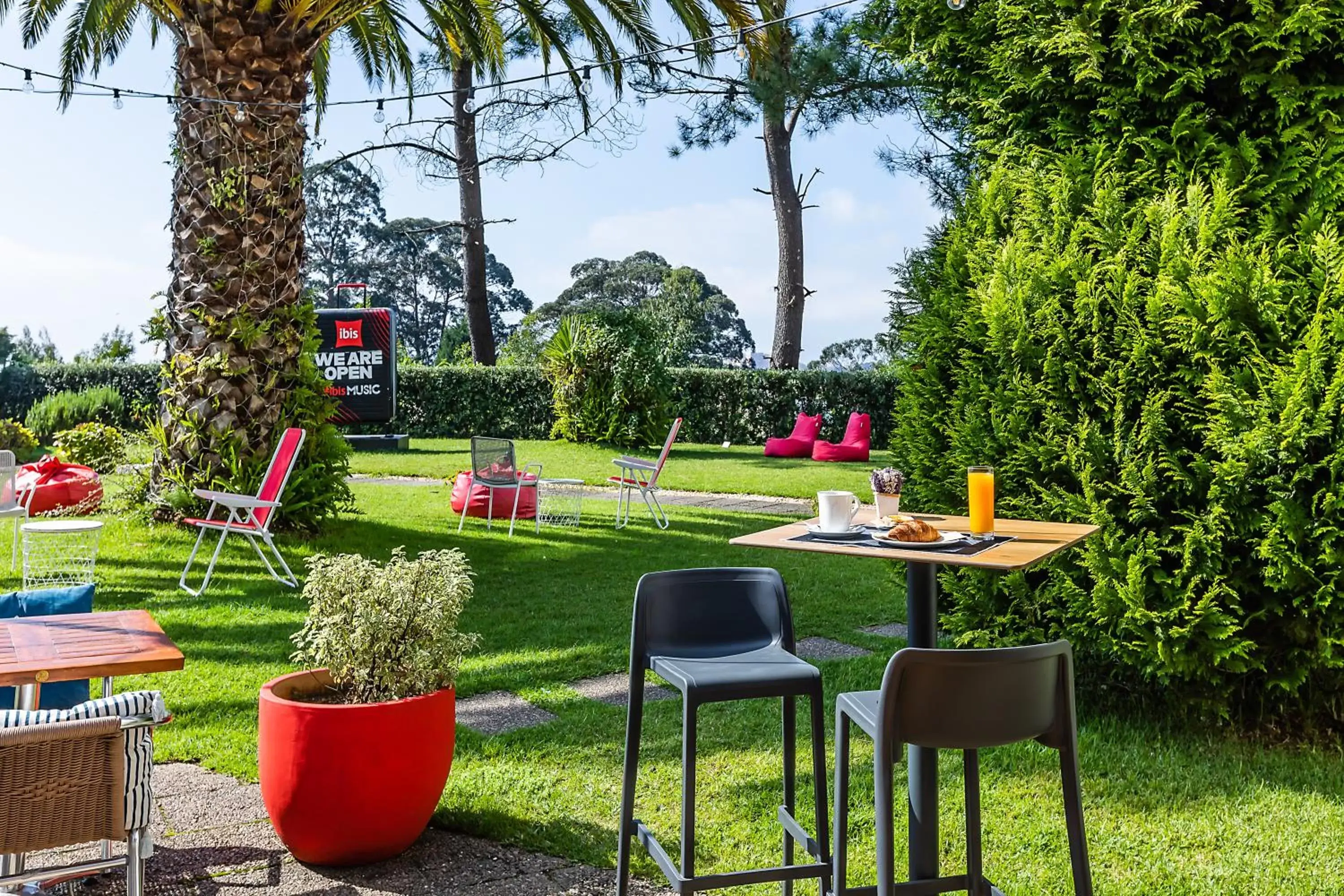 Garden in Hotel ibis Porto Gaia