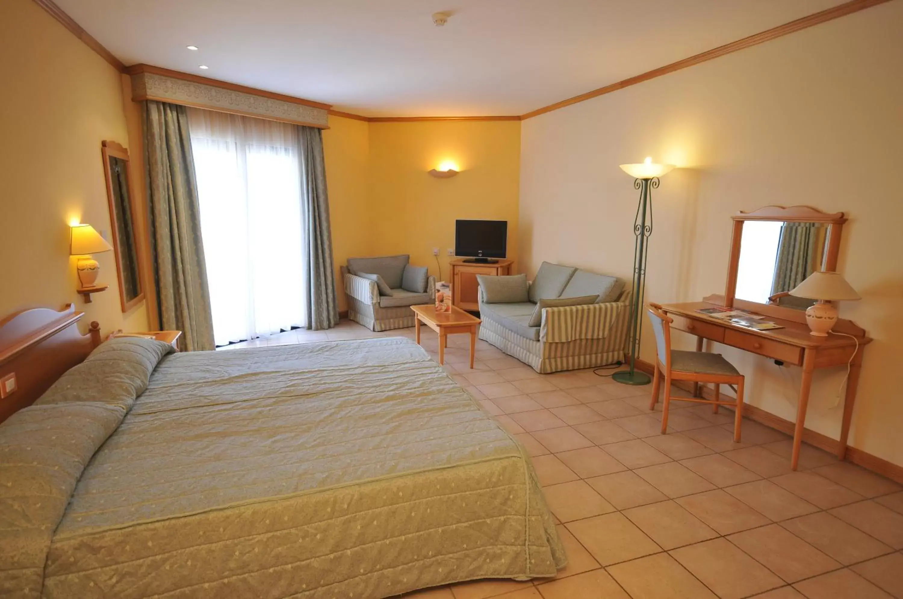 Photo of the whole room, Room Photo in Grand Hotel Gozo